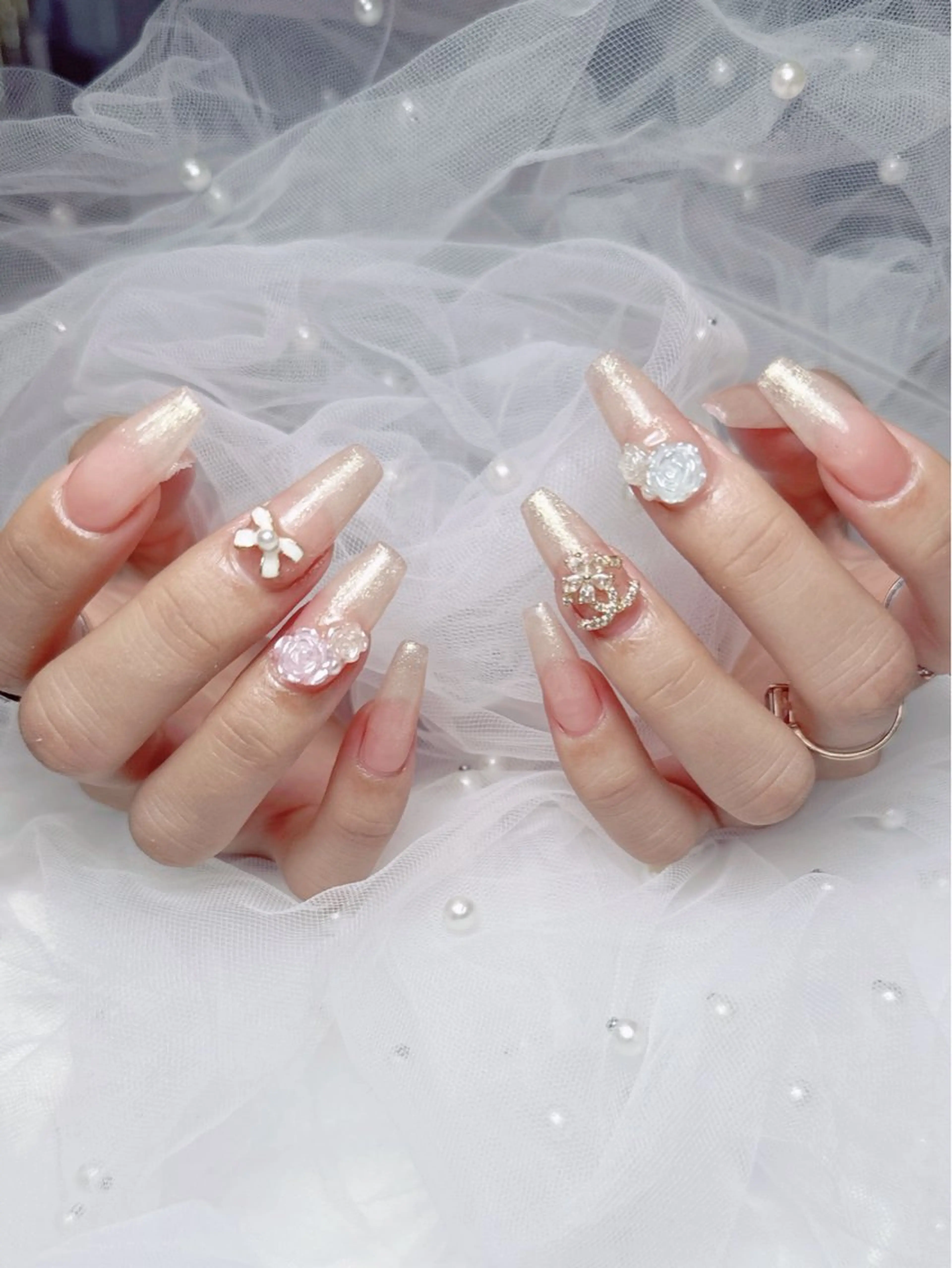 ネイル フレンチネイル ジェルネイル ハート 韓国ネイル マグネットネイル ネイルサロン lotusのネイルデザイン