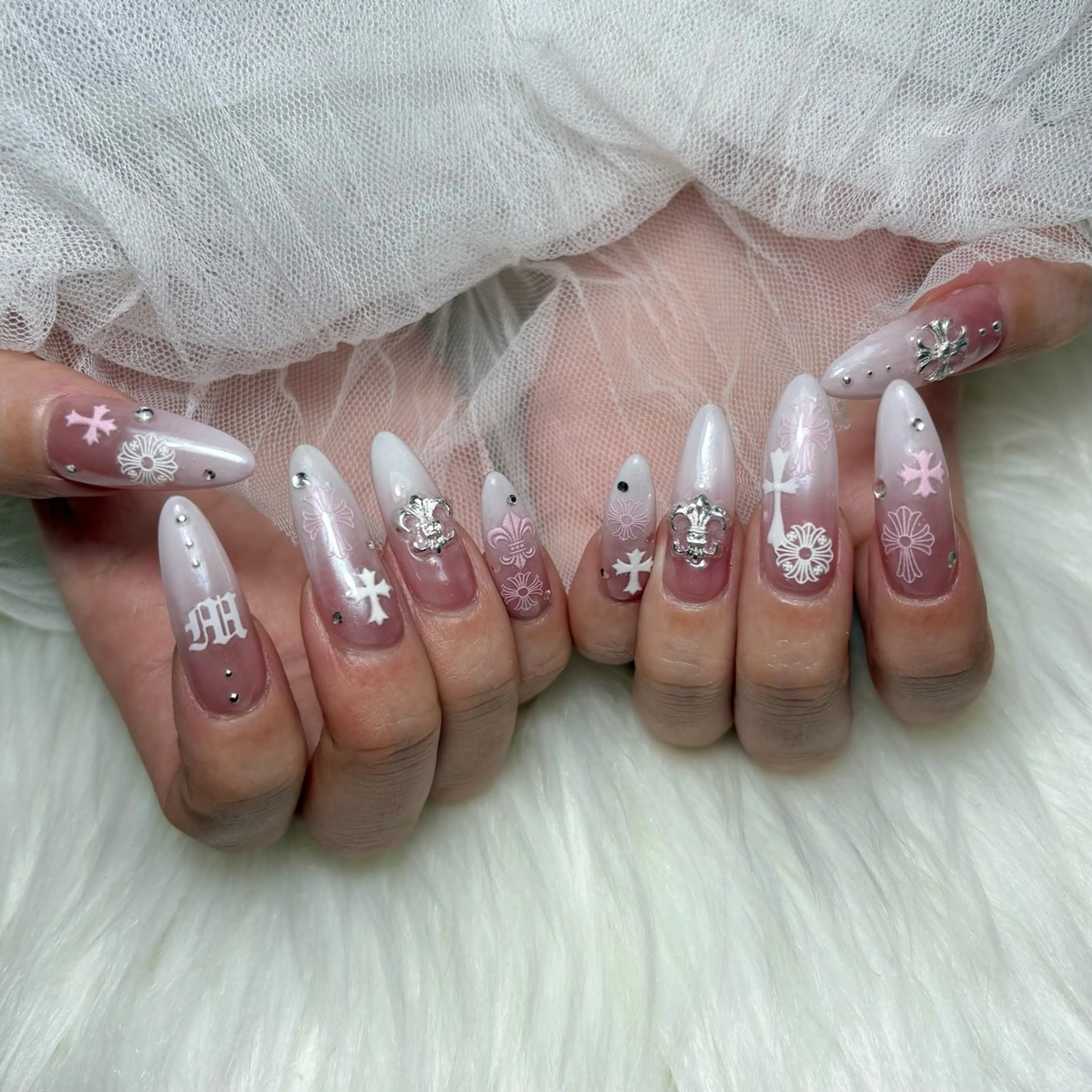 ネイル Yudia Rikaのネイルデザイン