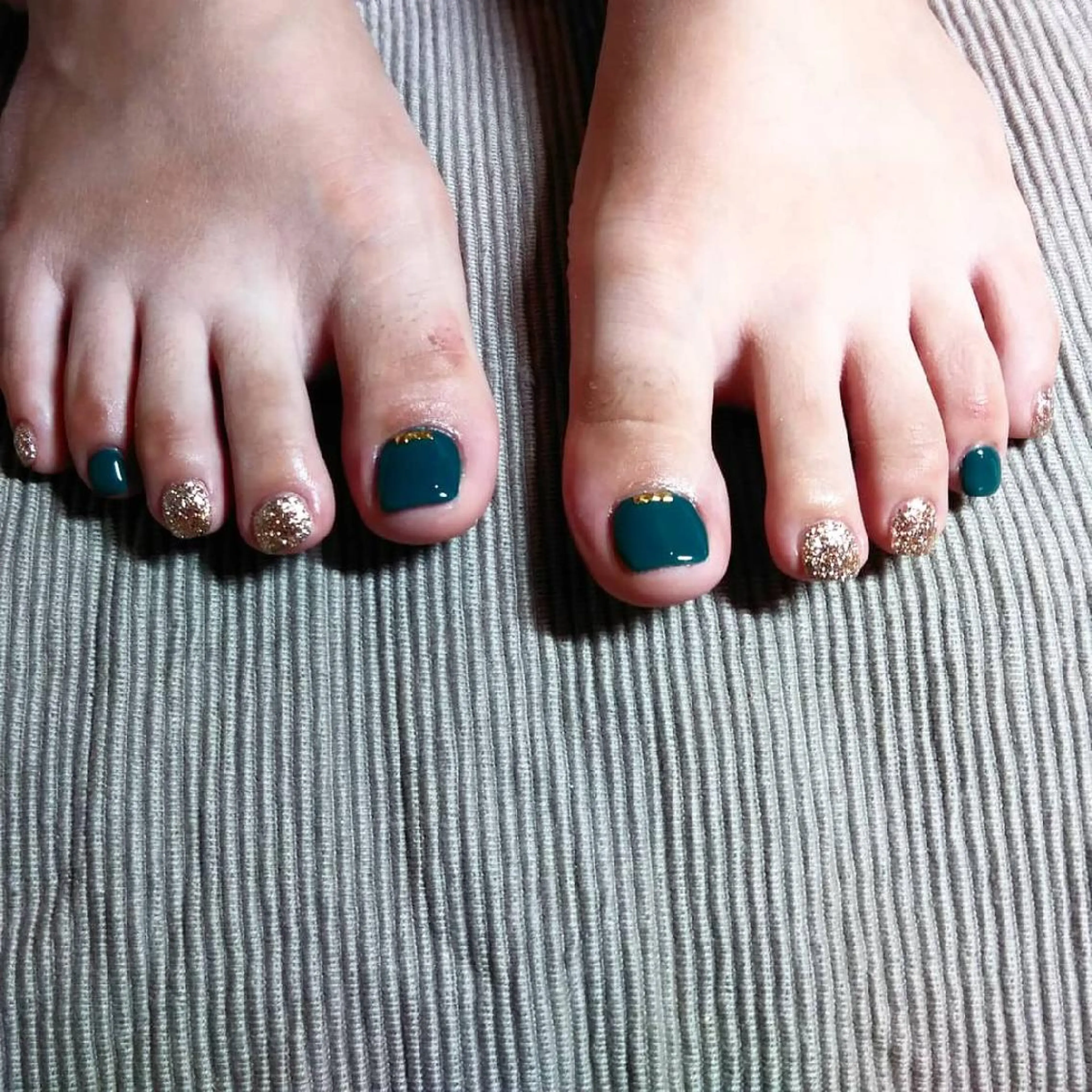 ネイル フットネイル グラデーション ワンカラーネイル lylynail YUUKAのネイルデザイン