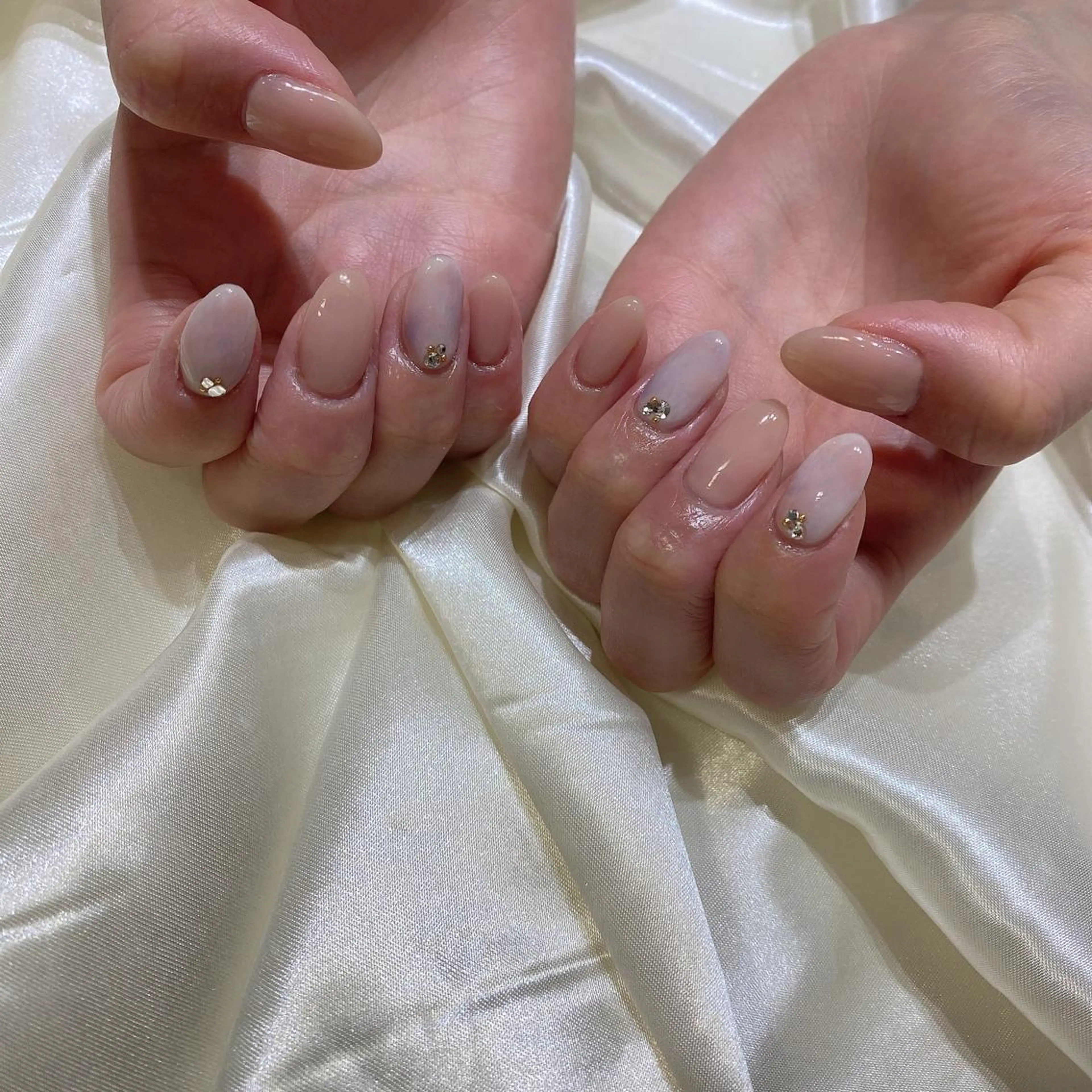 ネイル ハンドネイル 西岡 杏のネイルデザイン