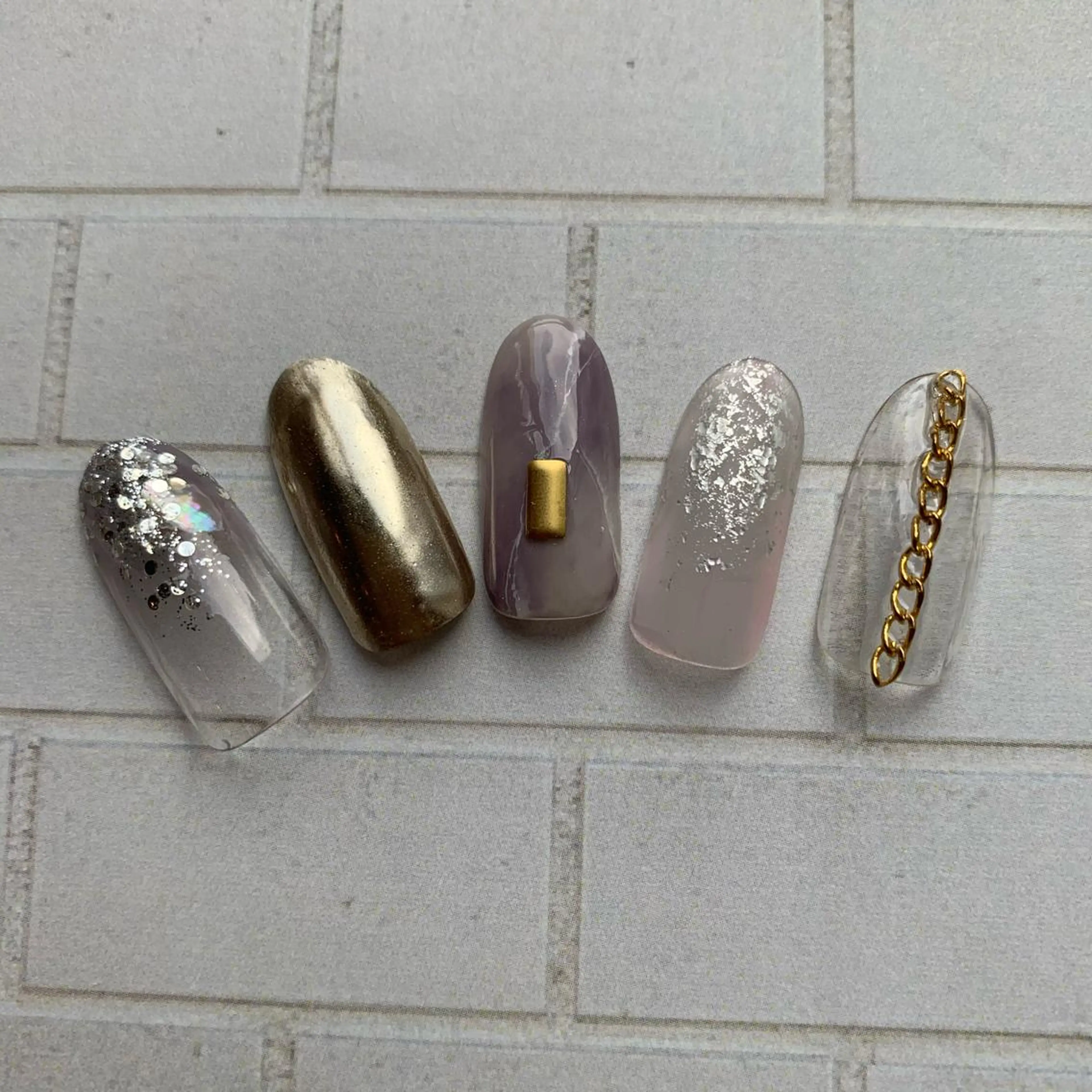 ネイル ラメ(グリッター) 大理石ネイル(マーブル) マットネイル ミラーネイル ハンドネイル フットネイル Adite nailのネイルデザイン