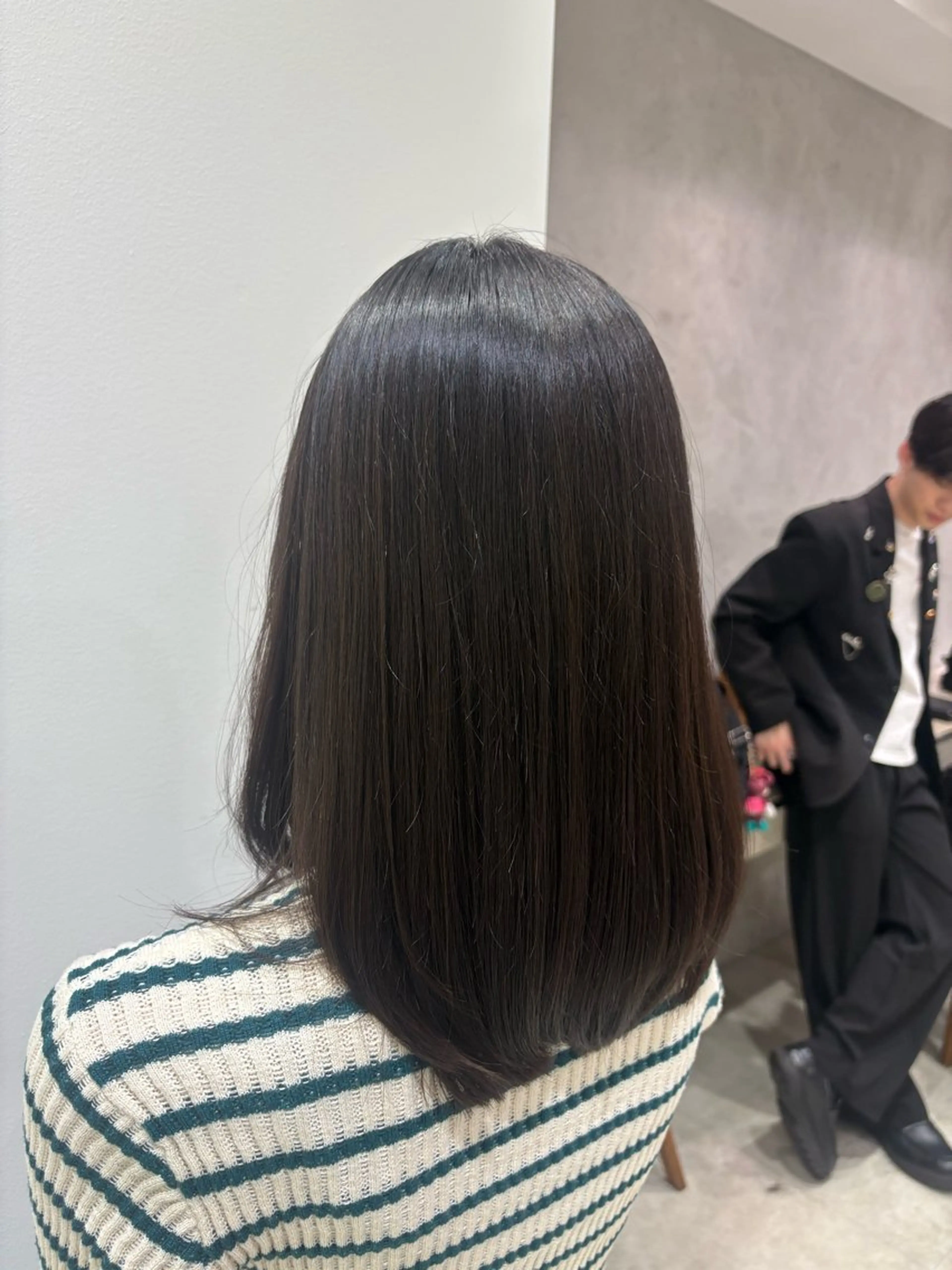 ミディアム 水村 菜々美のヘアスタイル