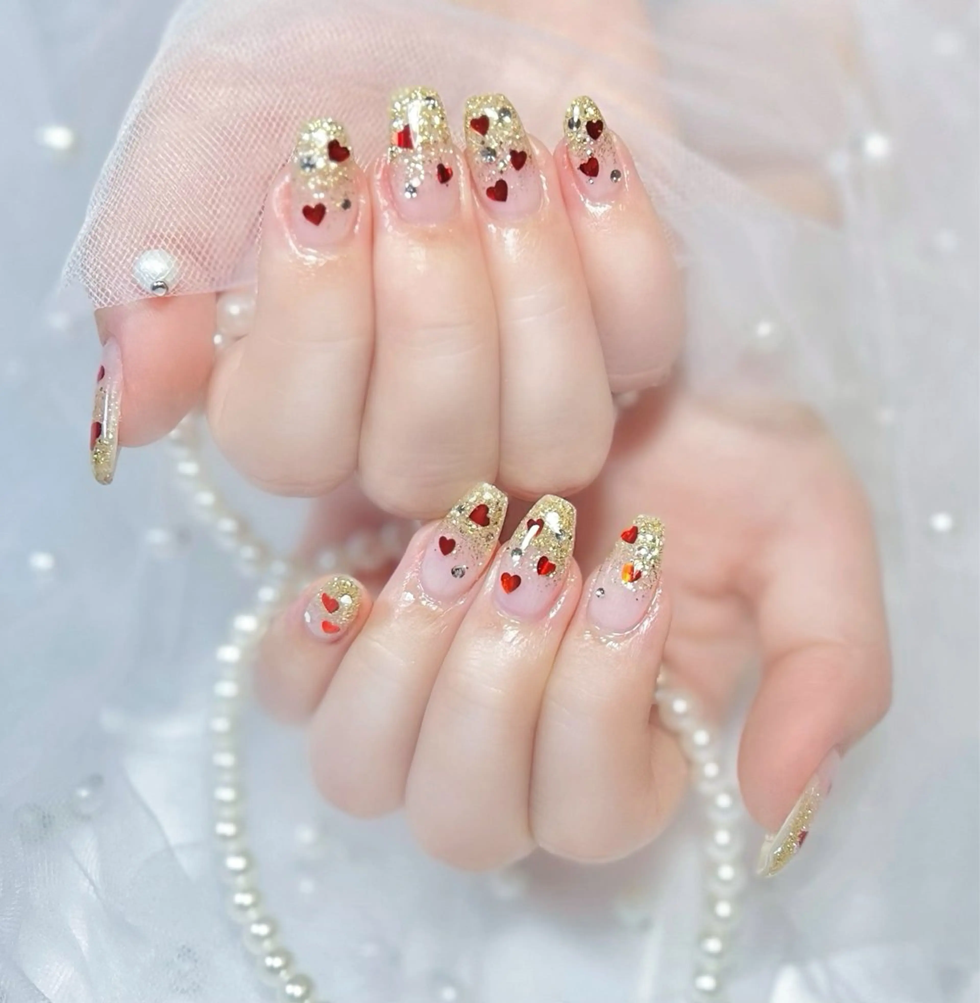 ネイル アートネイル フレンチネイル ガーリー グラデーション ハート Chat noir所属・【chatnoir】 MIYUのネイルデザイン