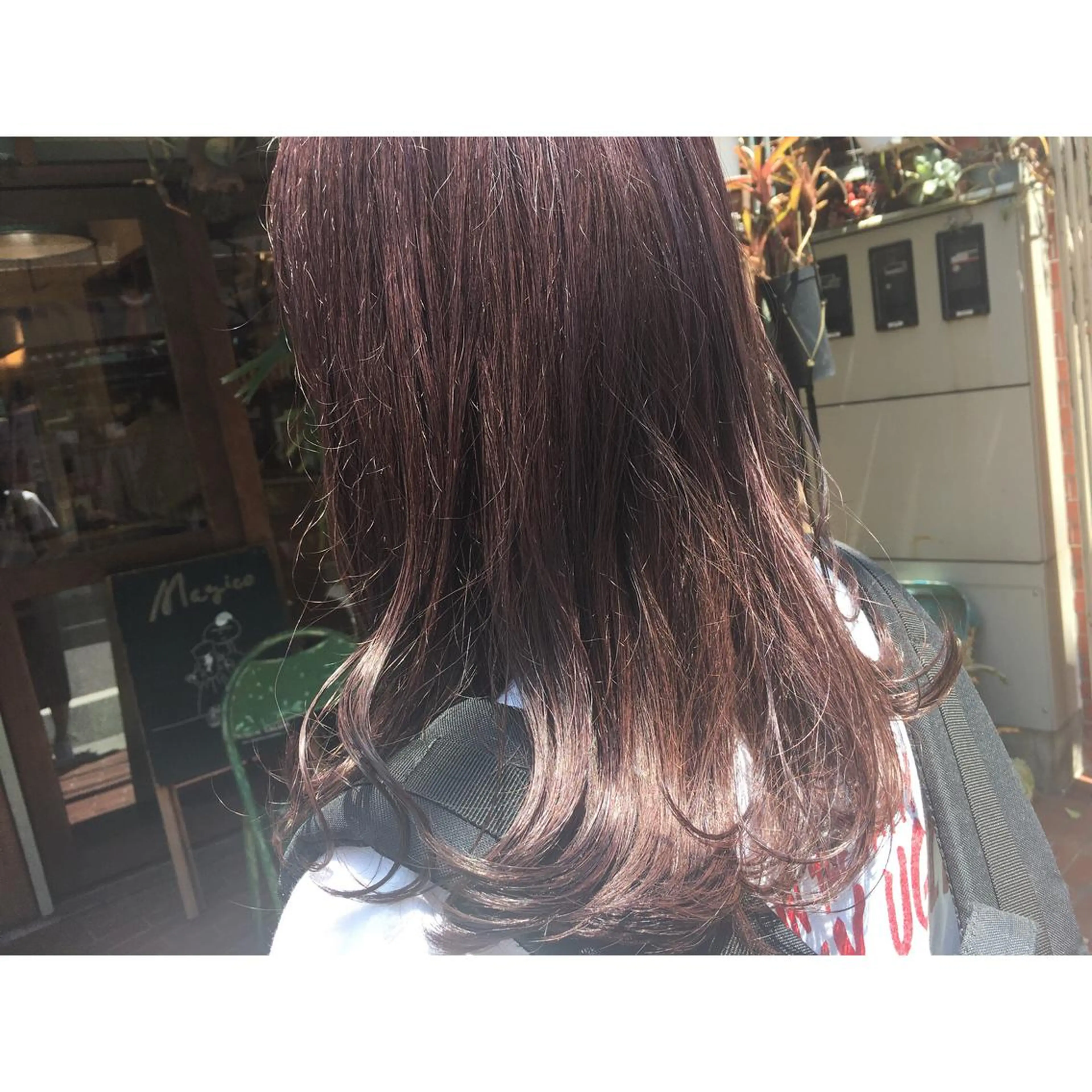 セミロング カラー Lagom なかだのヘアスタイル