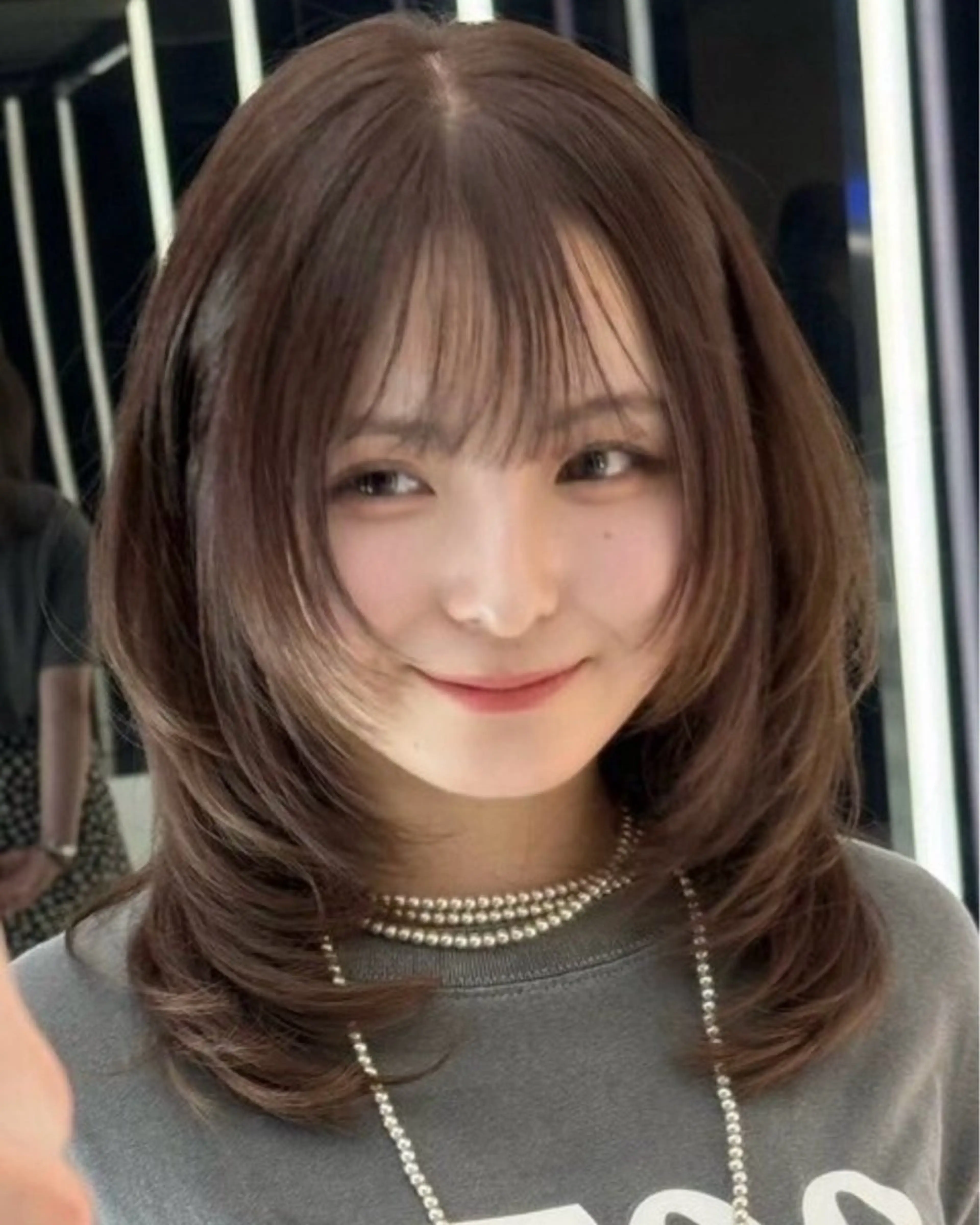 ミディアム 横坂 菜々子のヘアスタイル