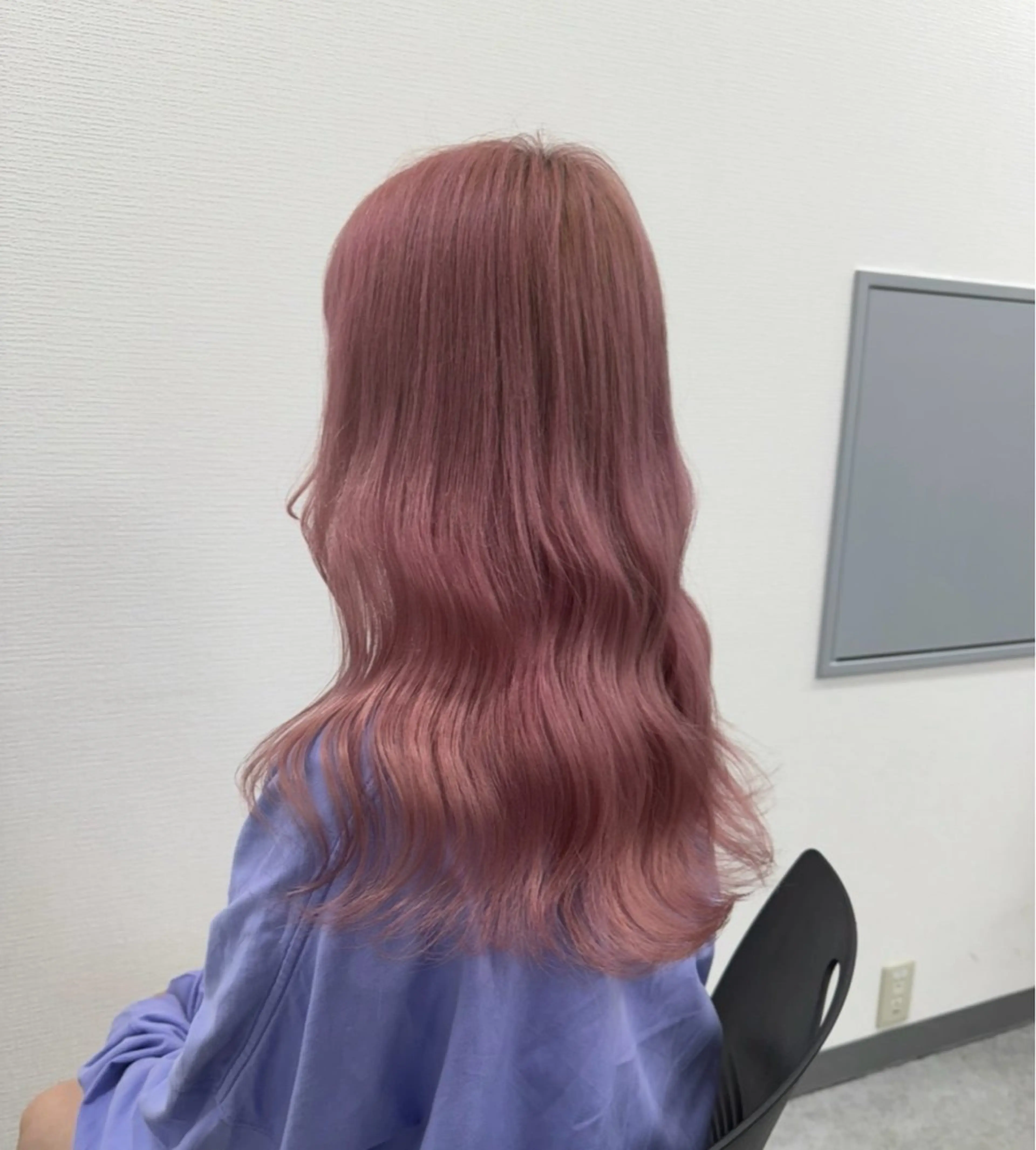 ロング カラー ヘアアレンジ 🫧モテる💗ダメー ジレスハイトーン🫧のヘアスタイル