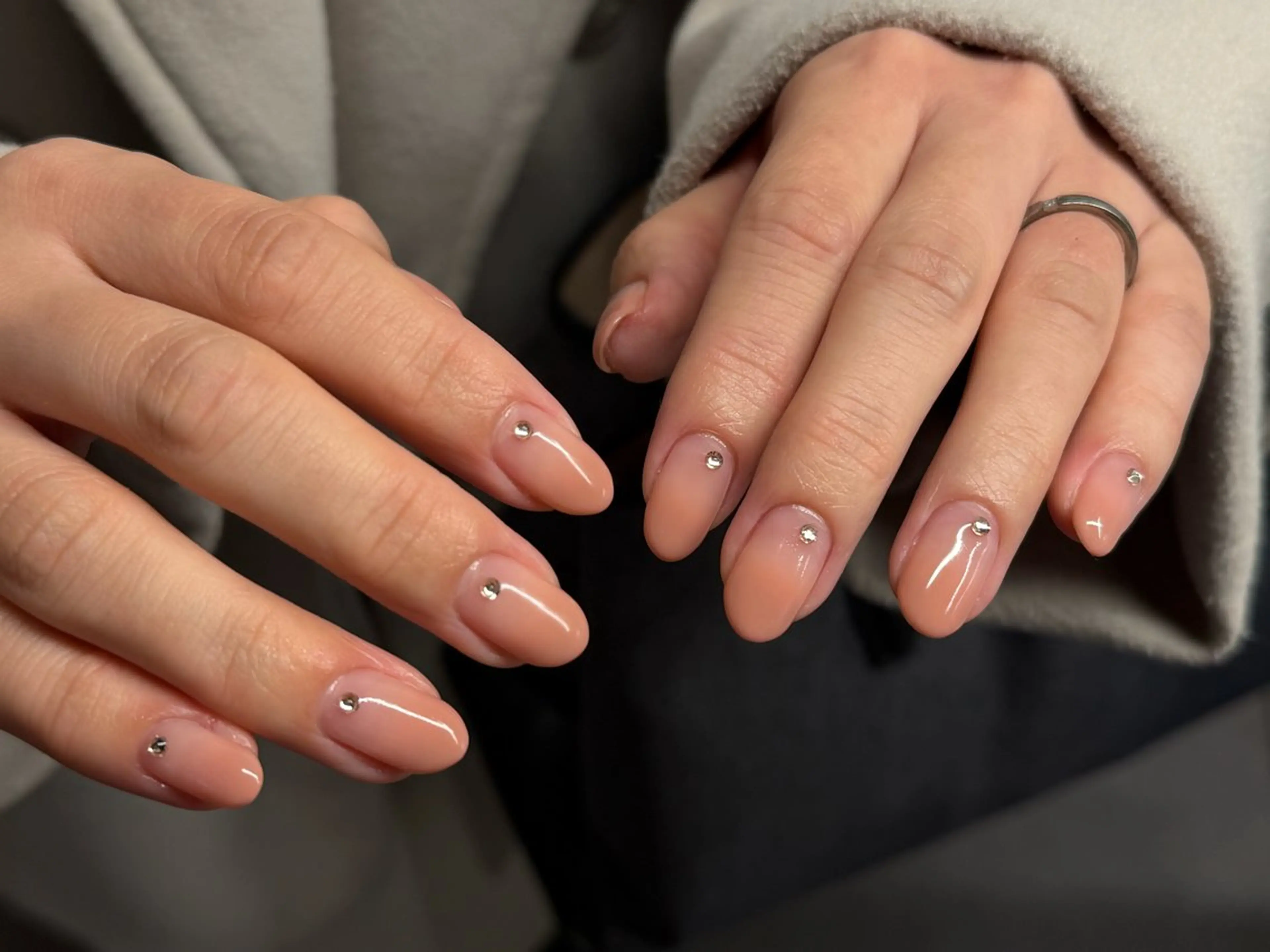 ネイル ストーンネイル ハンドネイル mori yuina ┆͓̽ NUDGEのネイルデザイン