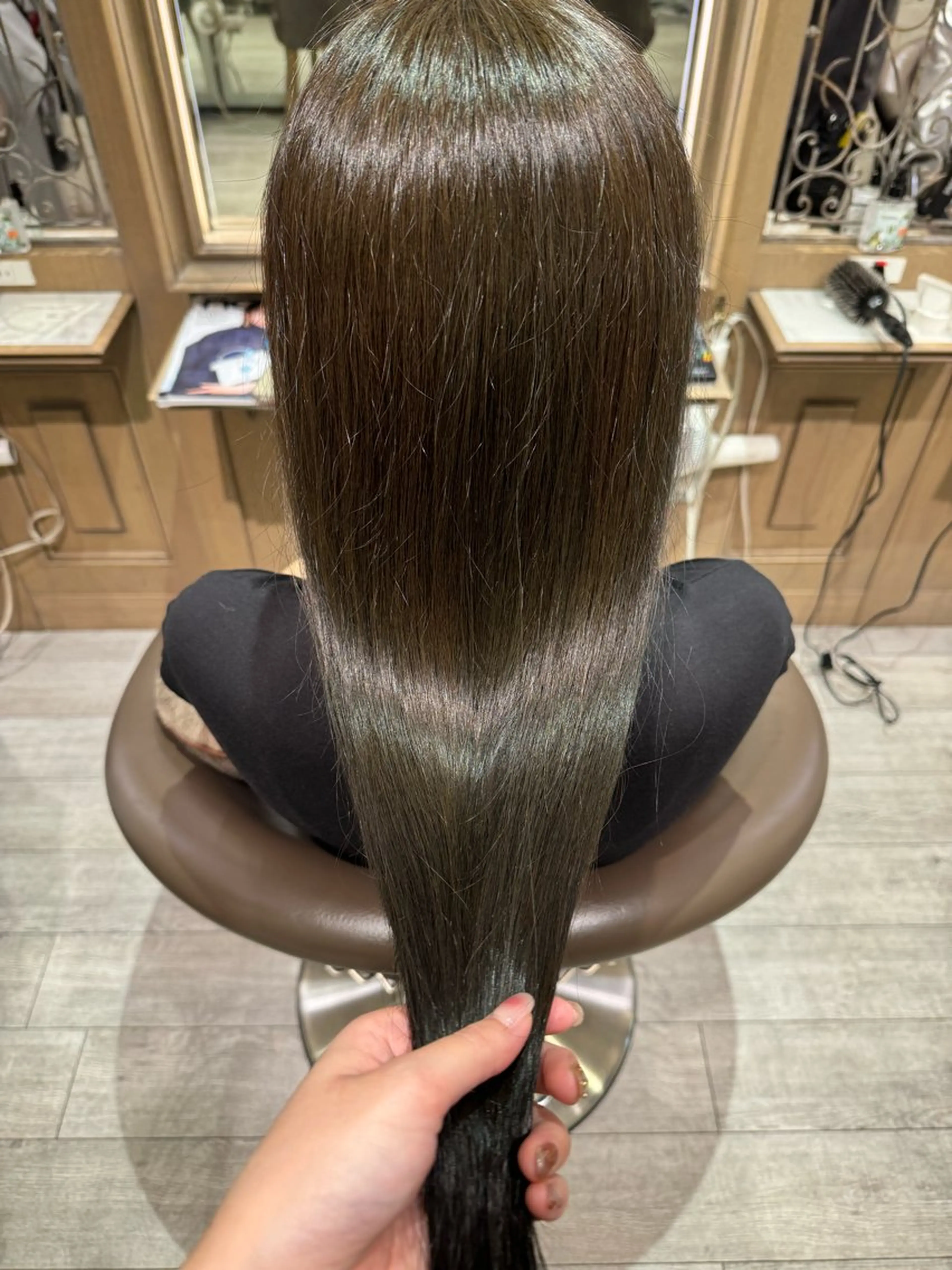 ロング カラー ブリーチ ブリーチなしカラー 堀江美容室 千晶のヘアスタイル