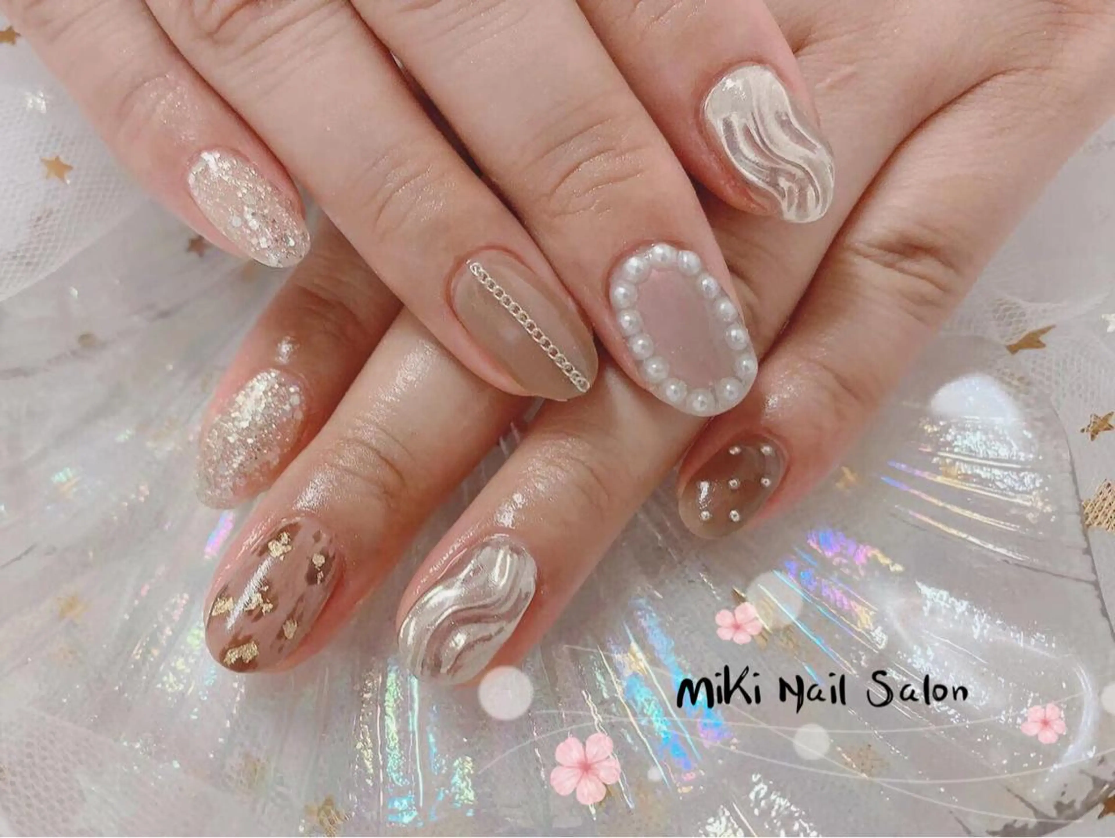 ネイル MiKi Nai池袋 長さだし得意のネイルデザイン