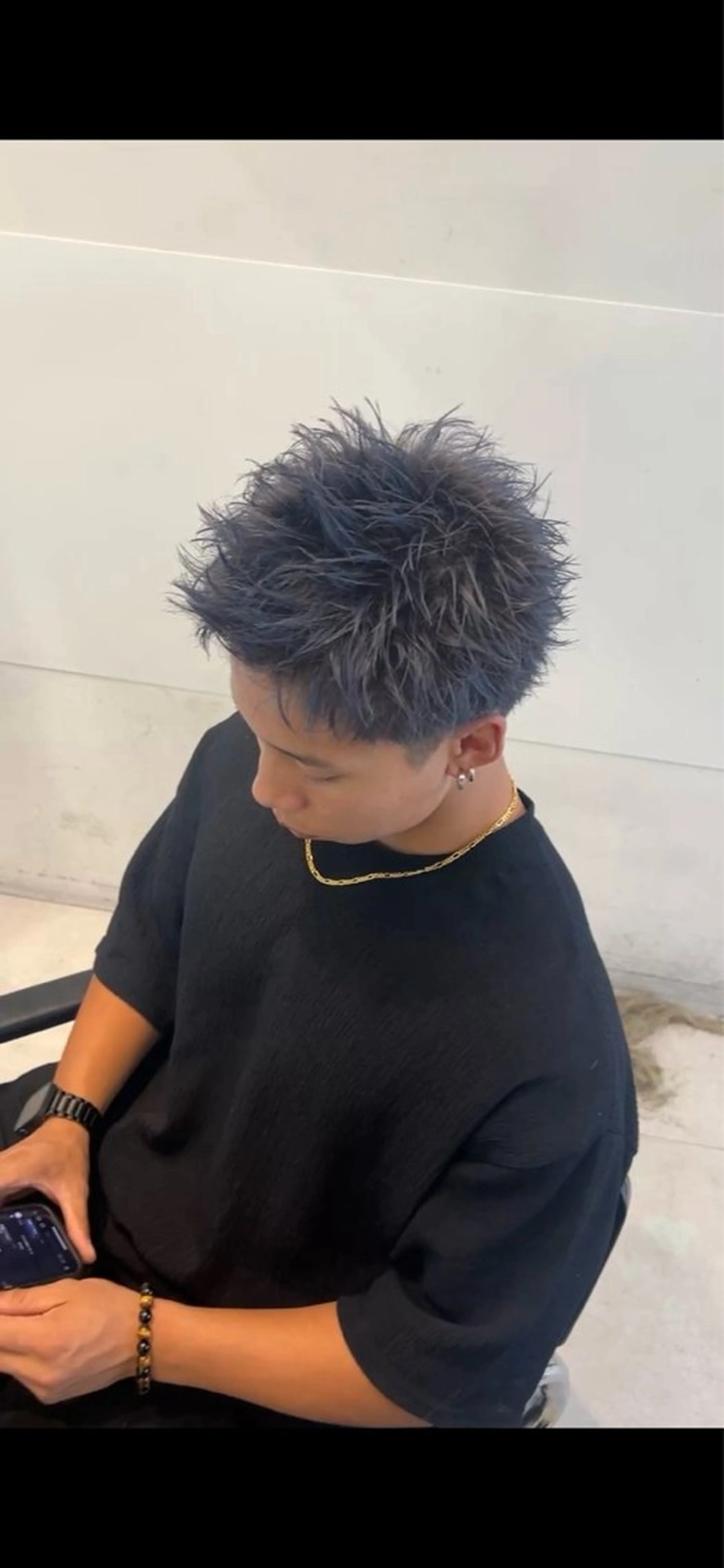 カラー メンズ アッシュ シルバー シルバーアッシュ カット ヘアカラー 曲がる縮毛矯正/ メンズパーマ森隆之介のヘアスタイル