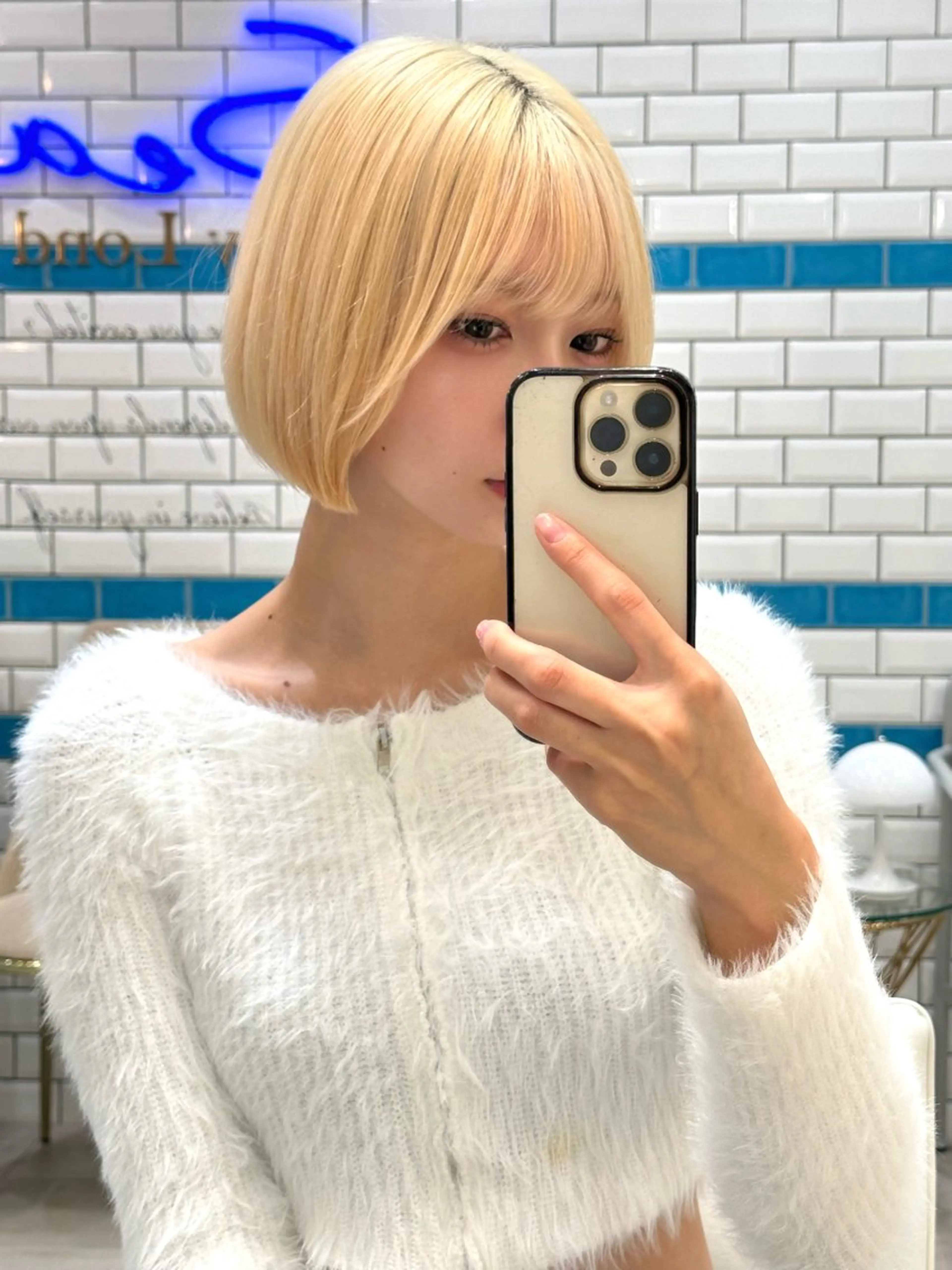 ミディアム カラー ショートボブ ミディアムパーマ バレイヤージュ ベージュカラー ブリーチ カット トリートメント 新宿/髪質改善/ボブ 韓国レイヤー大重聖斗のヘアスタイル