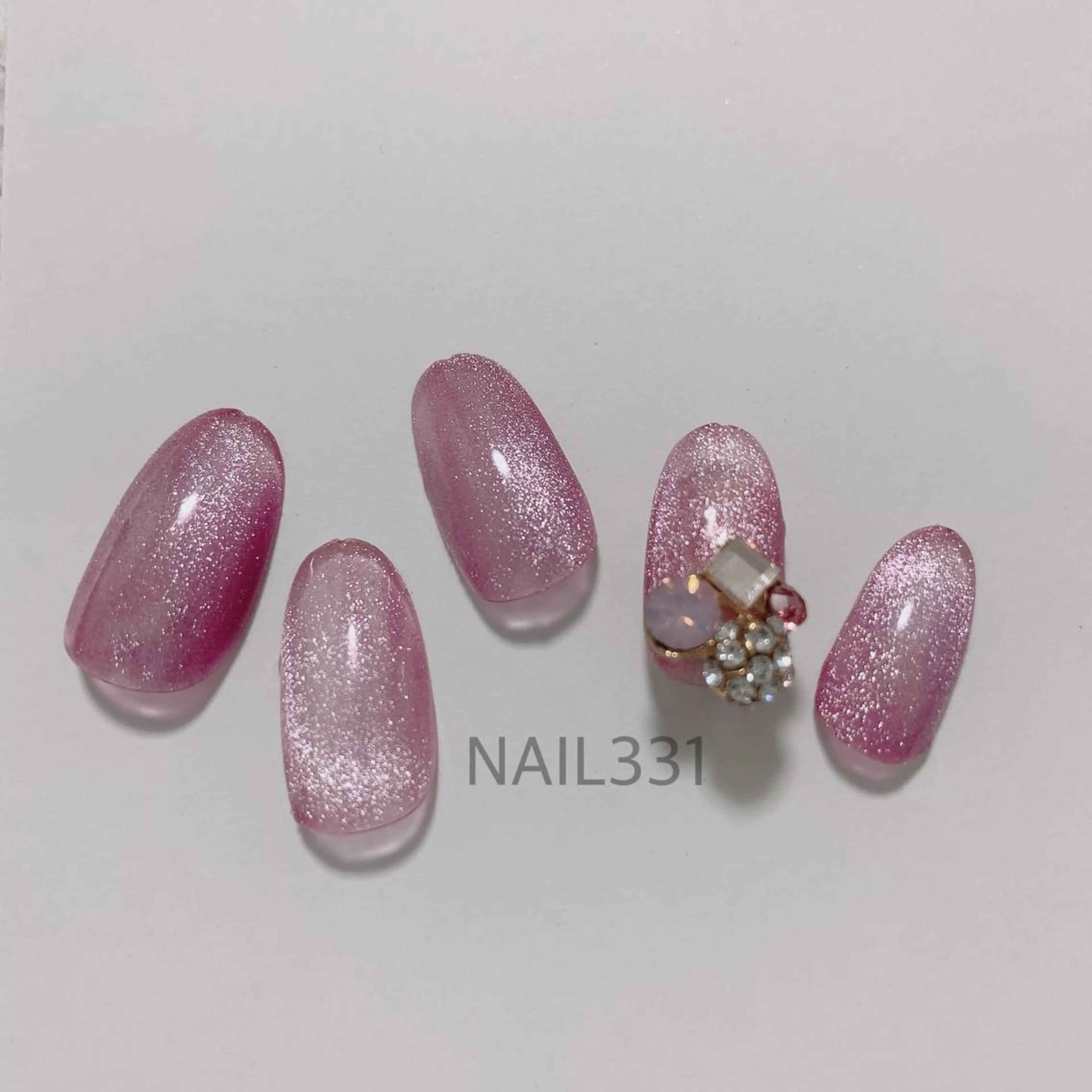 ネイル Nail 331のネイルデザイン