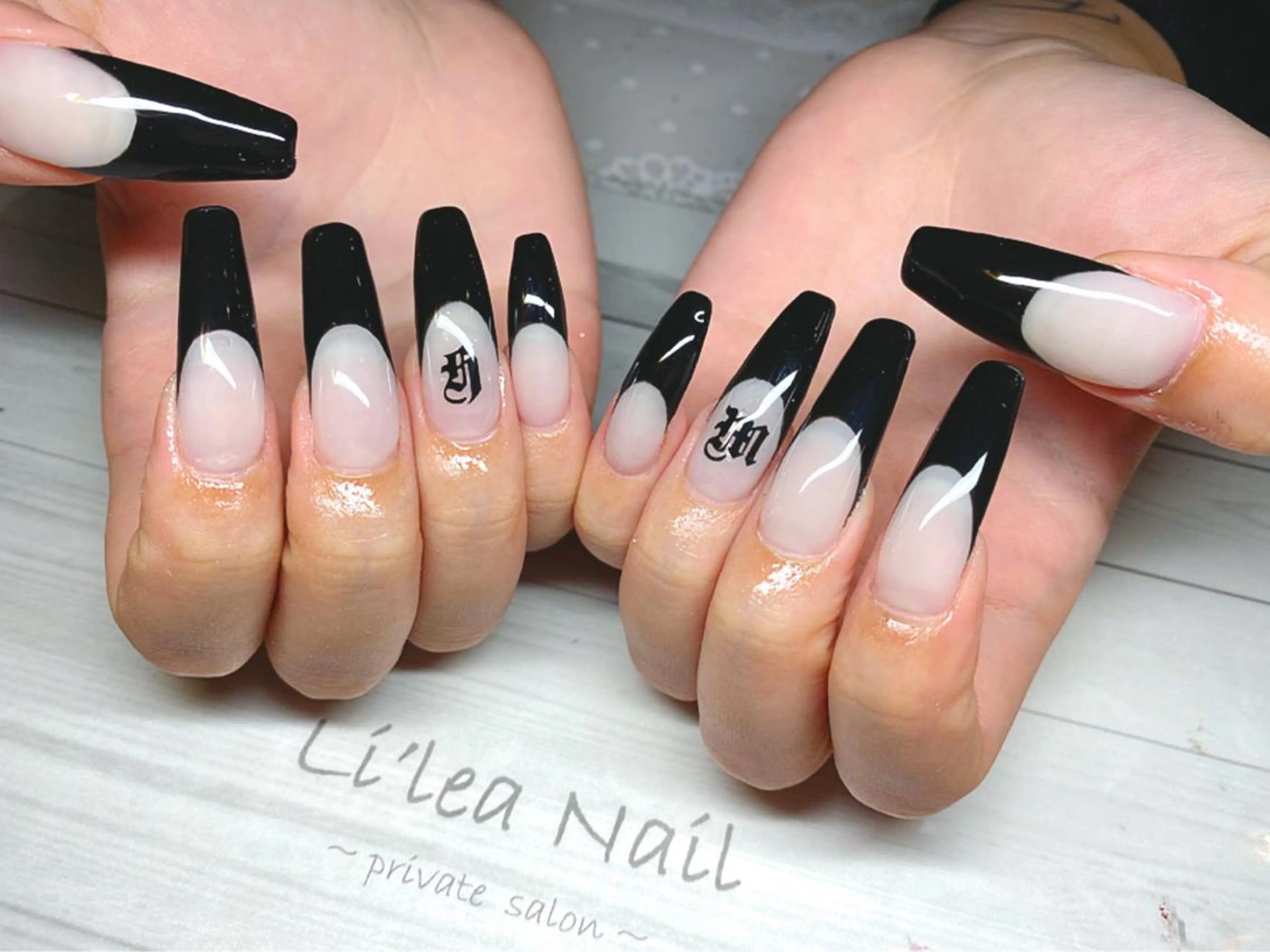 ネイル Li'leaNail AINAのネイルデザイン