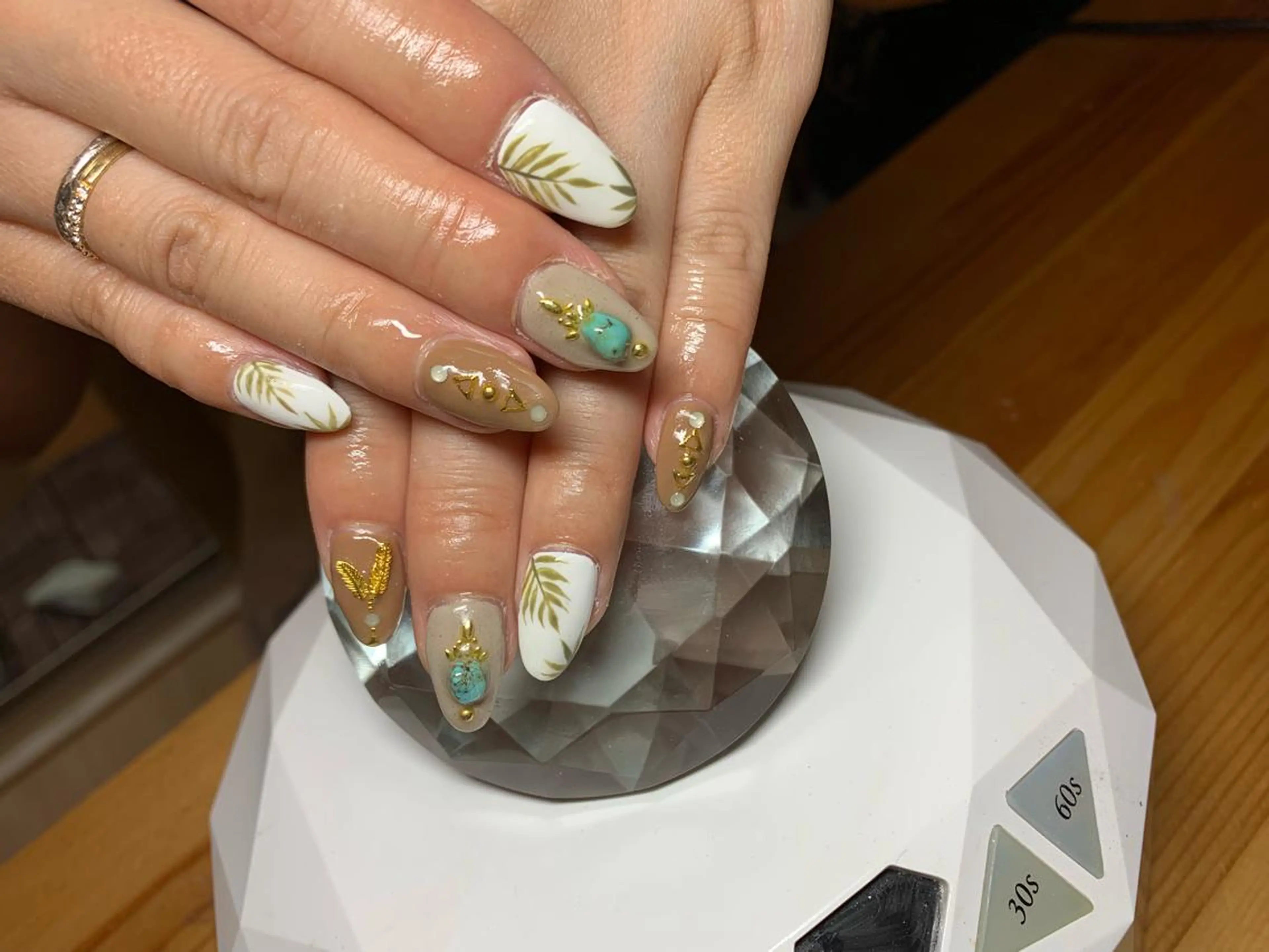 ネイル LAVISH nail salonのネイルデザイン