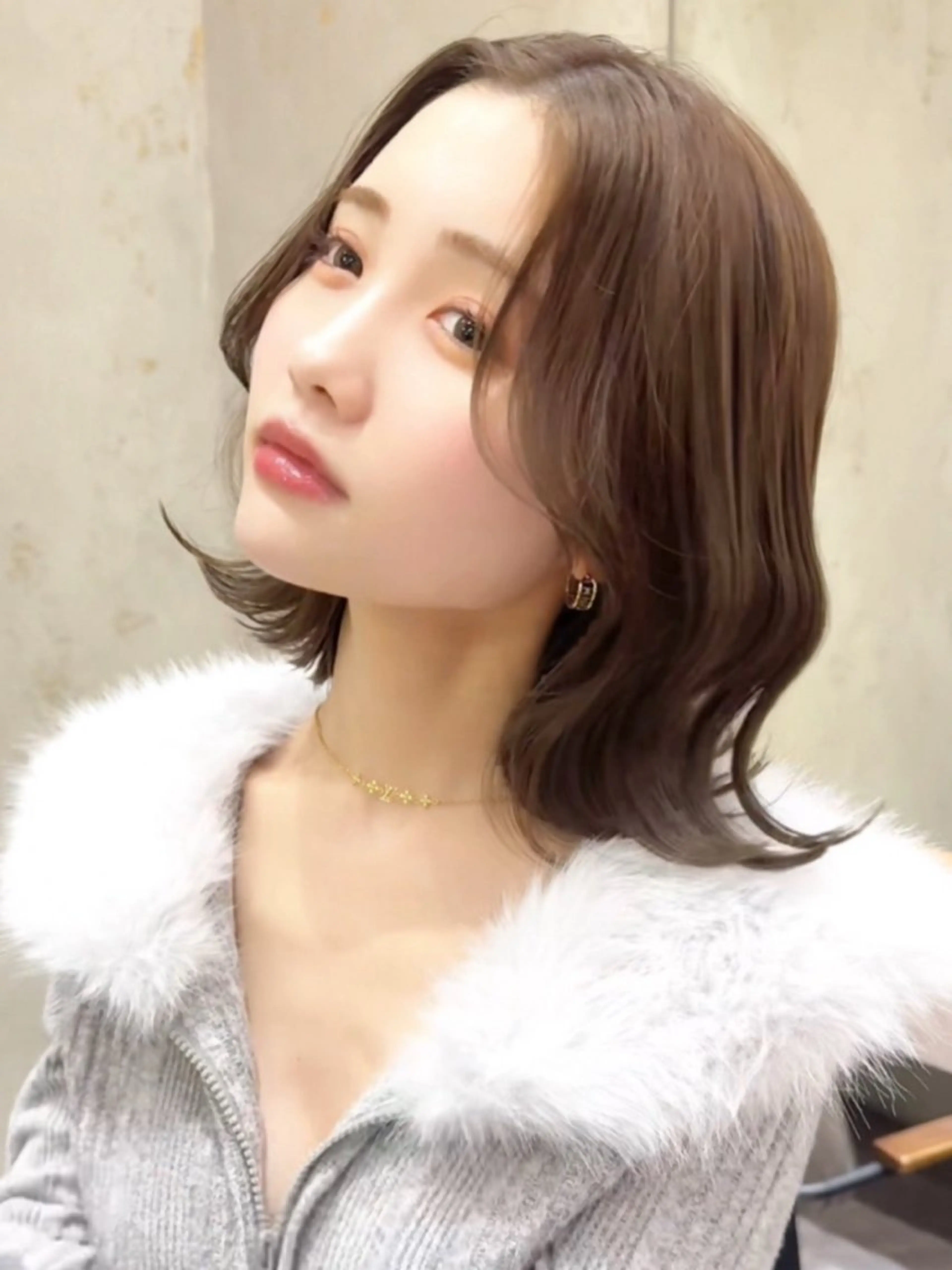 ショート カラー カット ヘアカラー トリートメント 莉乃/縮毛矯正/髪質 改善/艶カラーのヘアスタイル