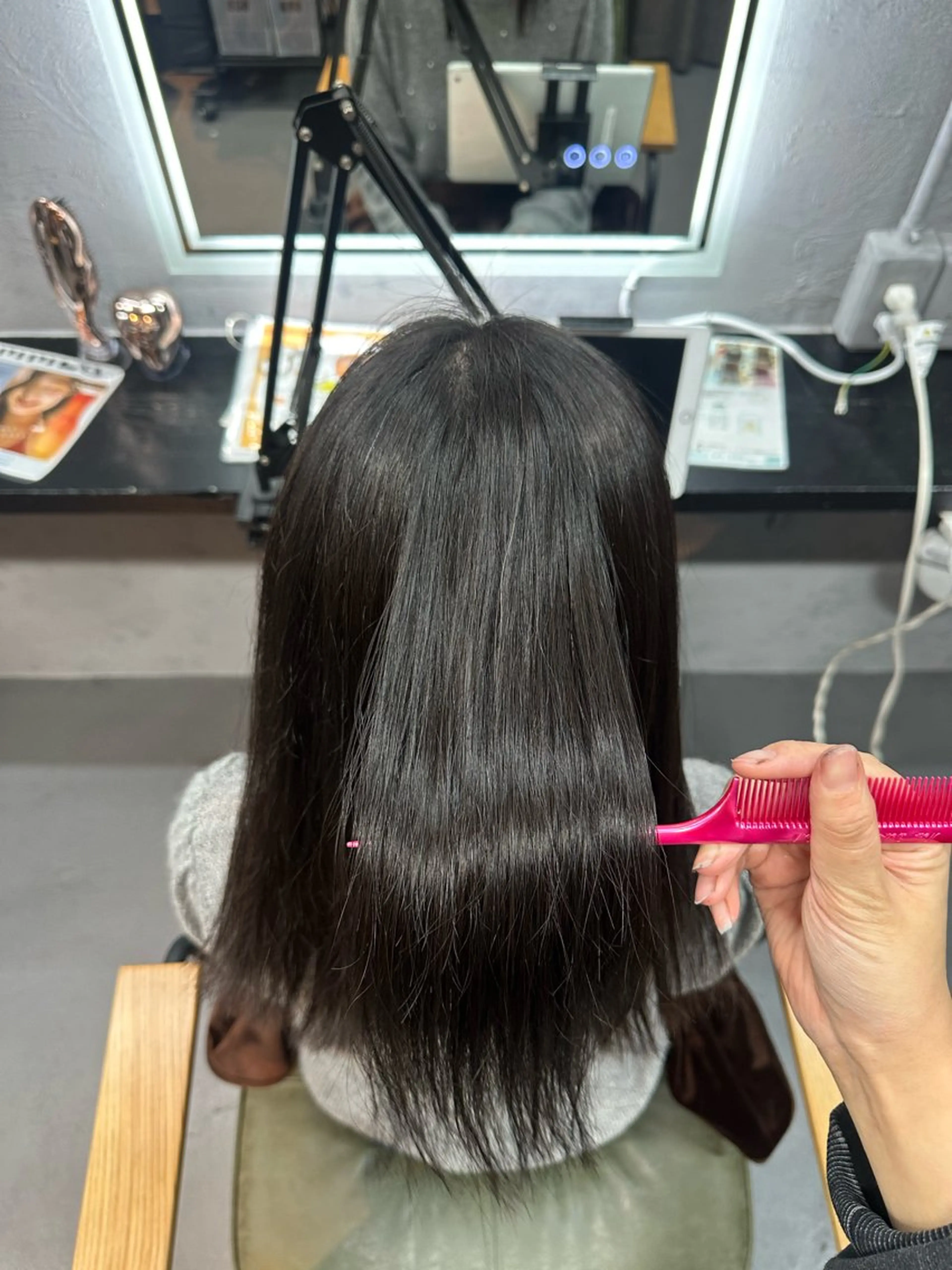 ロング 縮毛矯正 出崎 風果のヘアスタイル