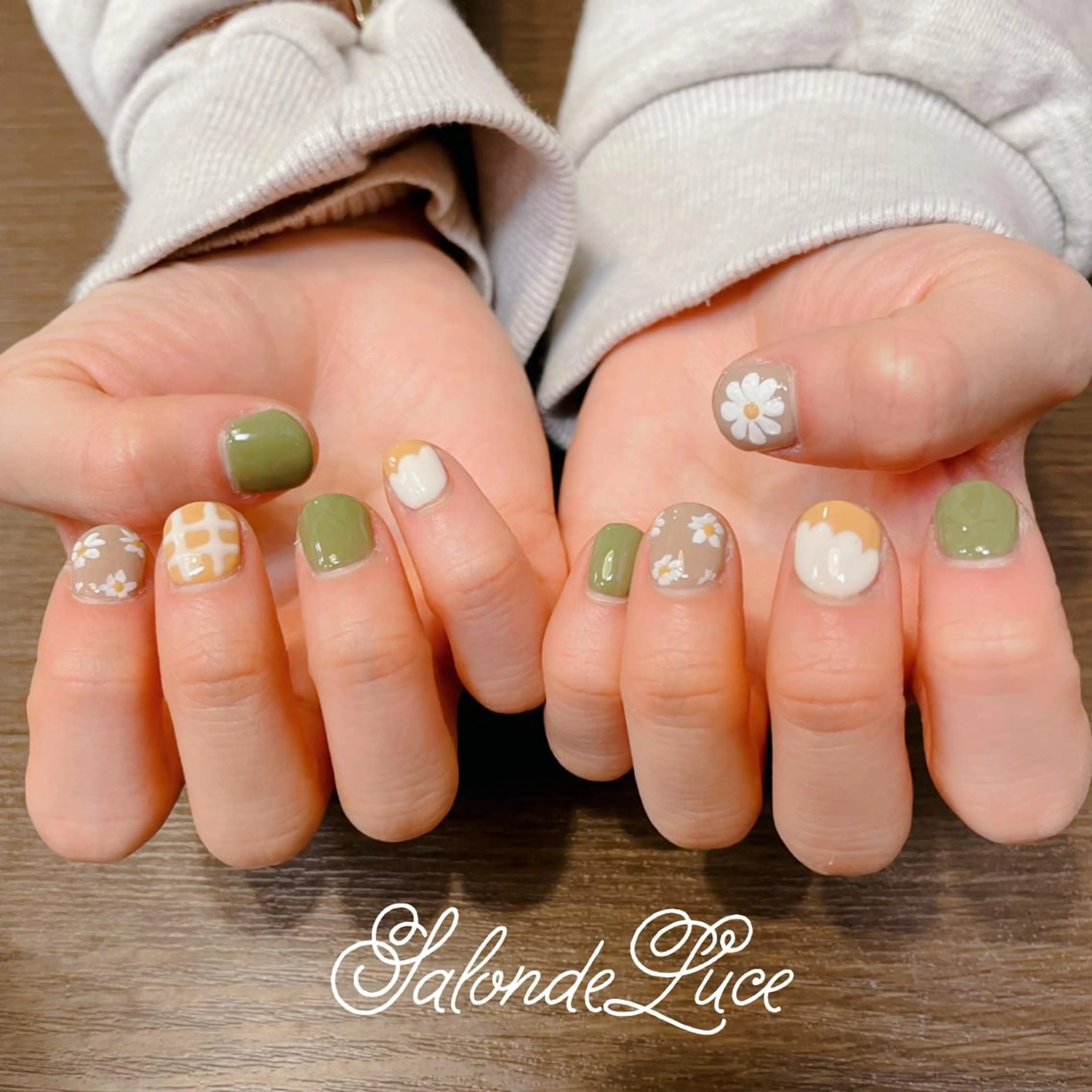 ネイル 韓国ネイル Salon de Luceのネイルデザイン