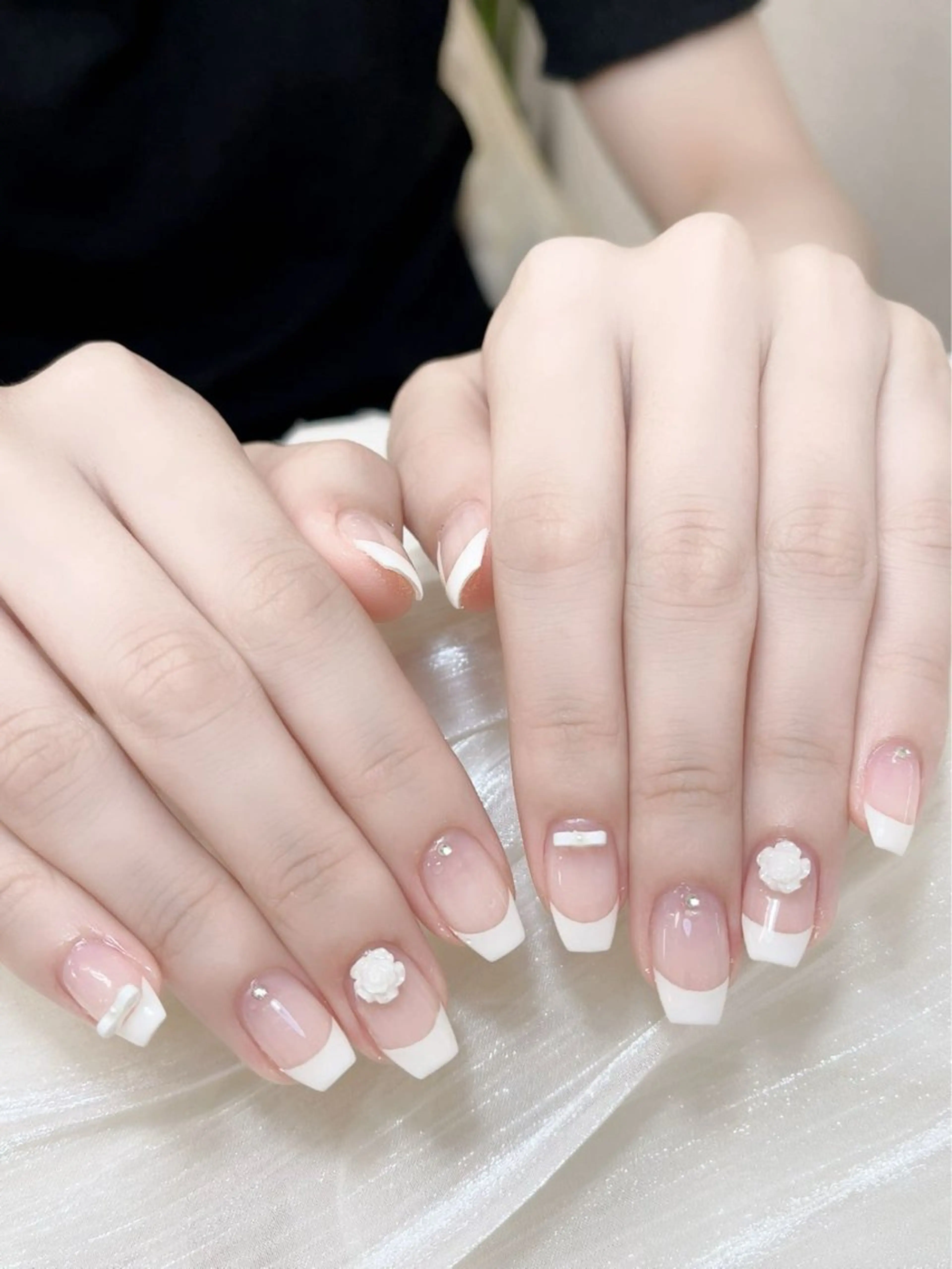 ネイル クリアネイル フレンチネイル 陳 rinaのネイルデザイン