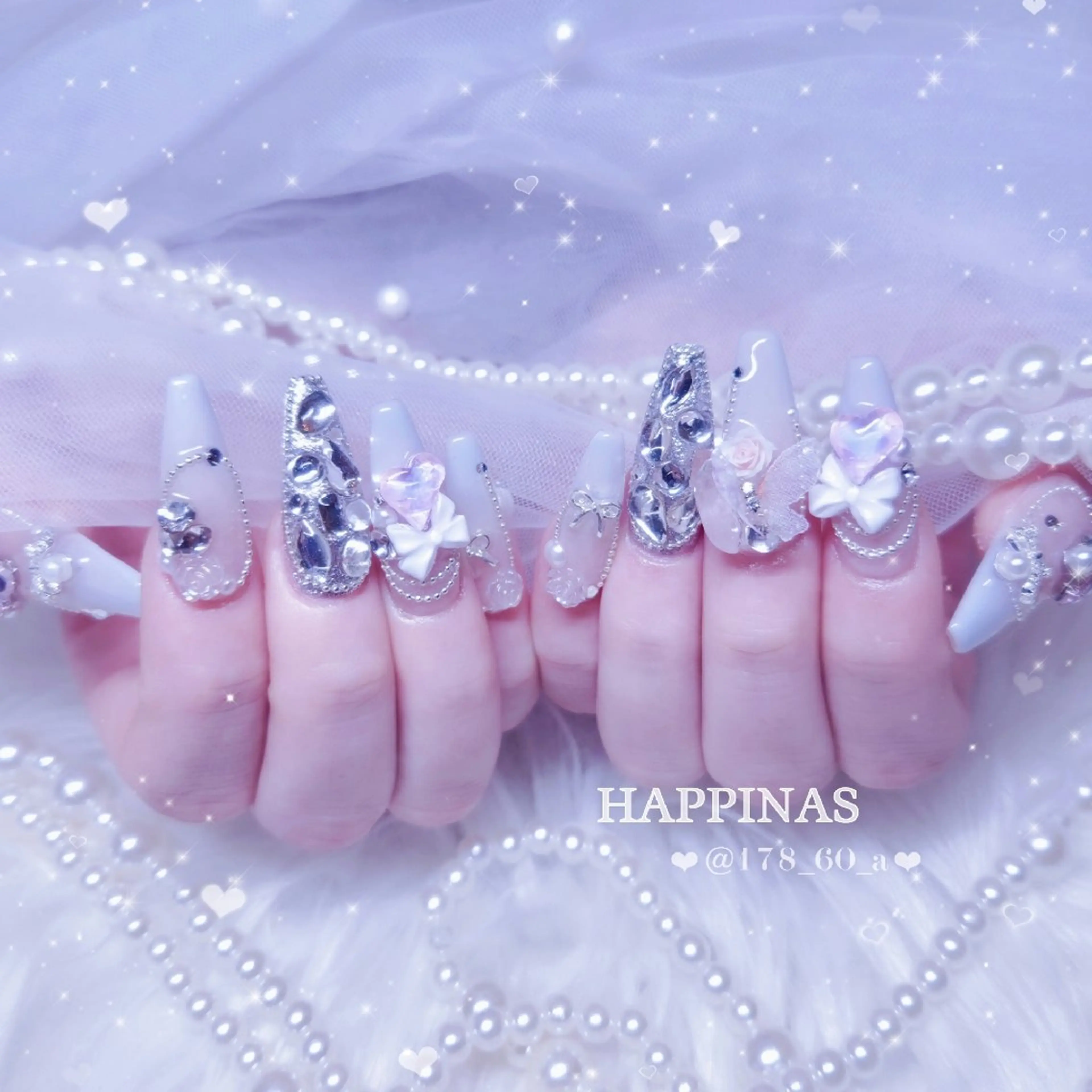 ネイル ガーリー グラデーション 水色 リボン スカルプネイル ハンドネイル HAPPINAS🎀  れん🖤痛ネイルのネイルデザイン