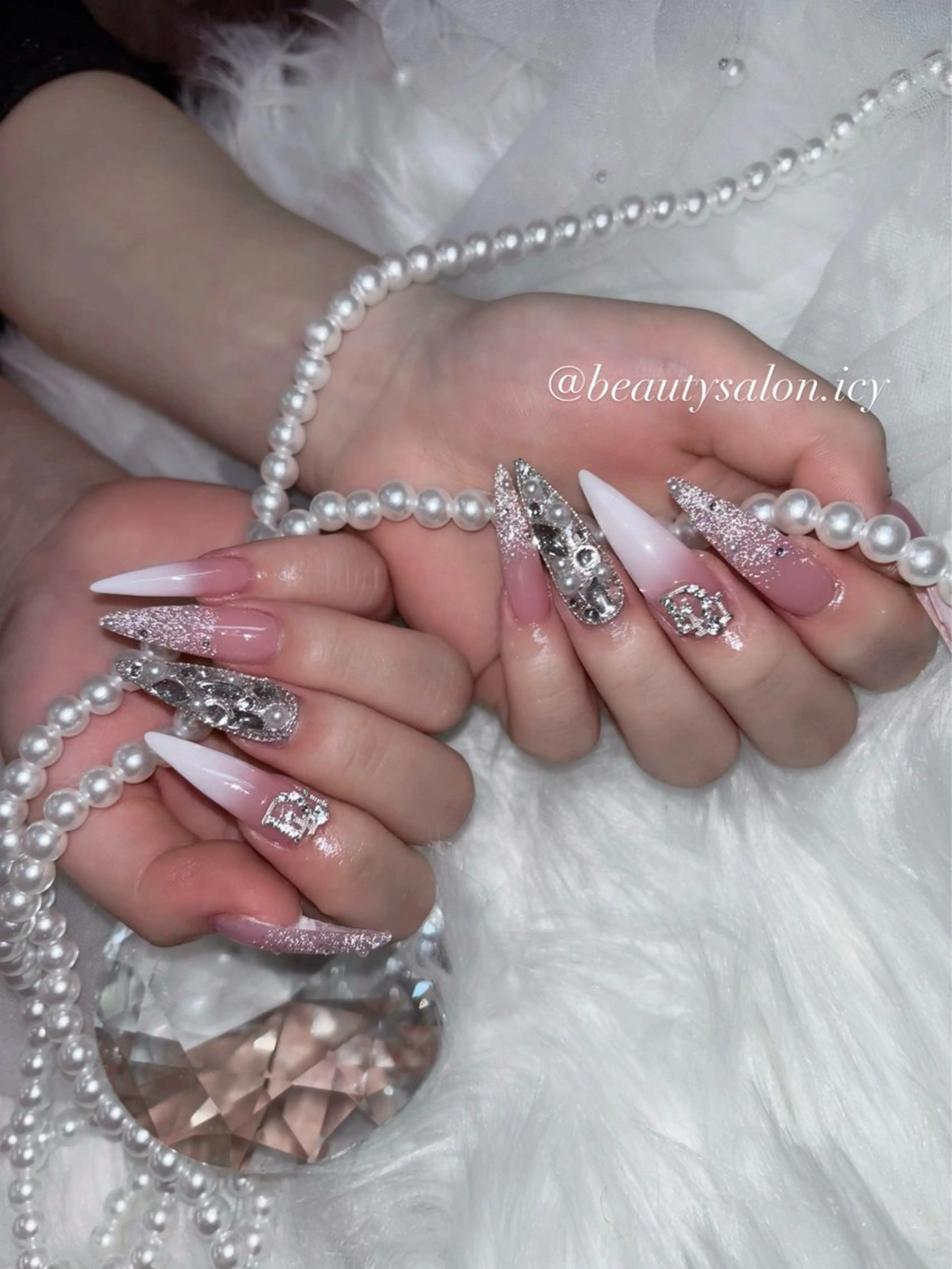 ネイル 韓国ネイル ロングネイル メンズネイル ワンホンネイル ハンドネイル ビューティーサロン ICYのネイルデザイン