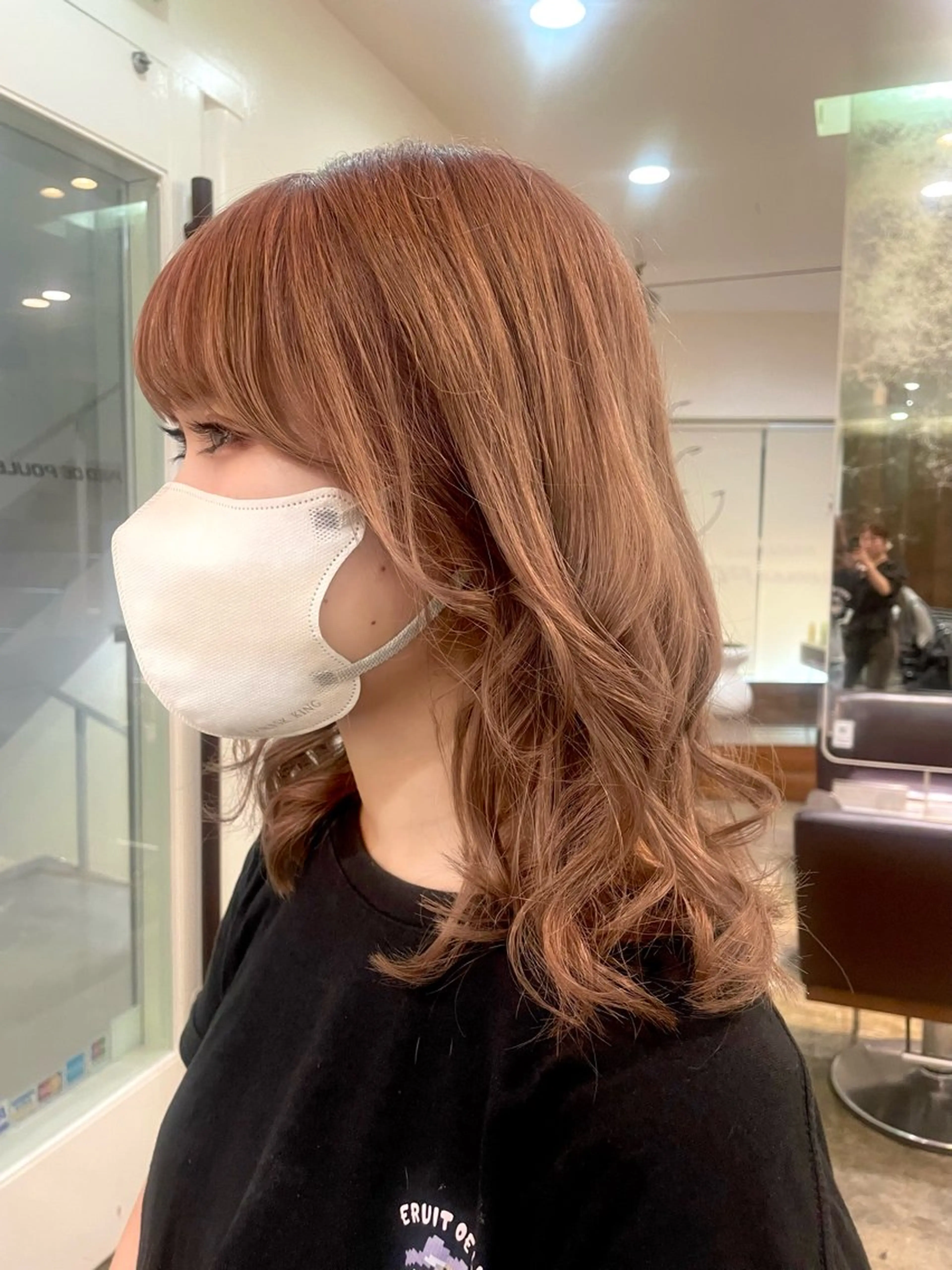 セミロング カット 丸山 愛万音のヘアスタイル