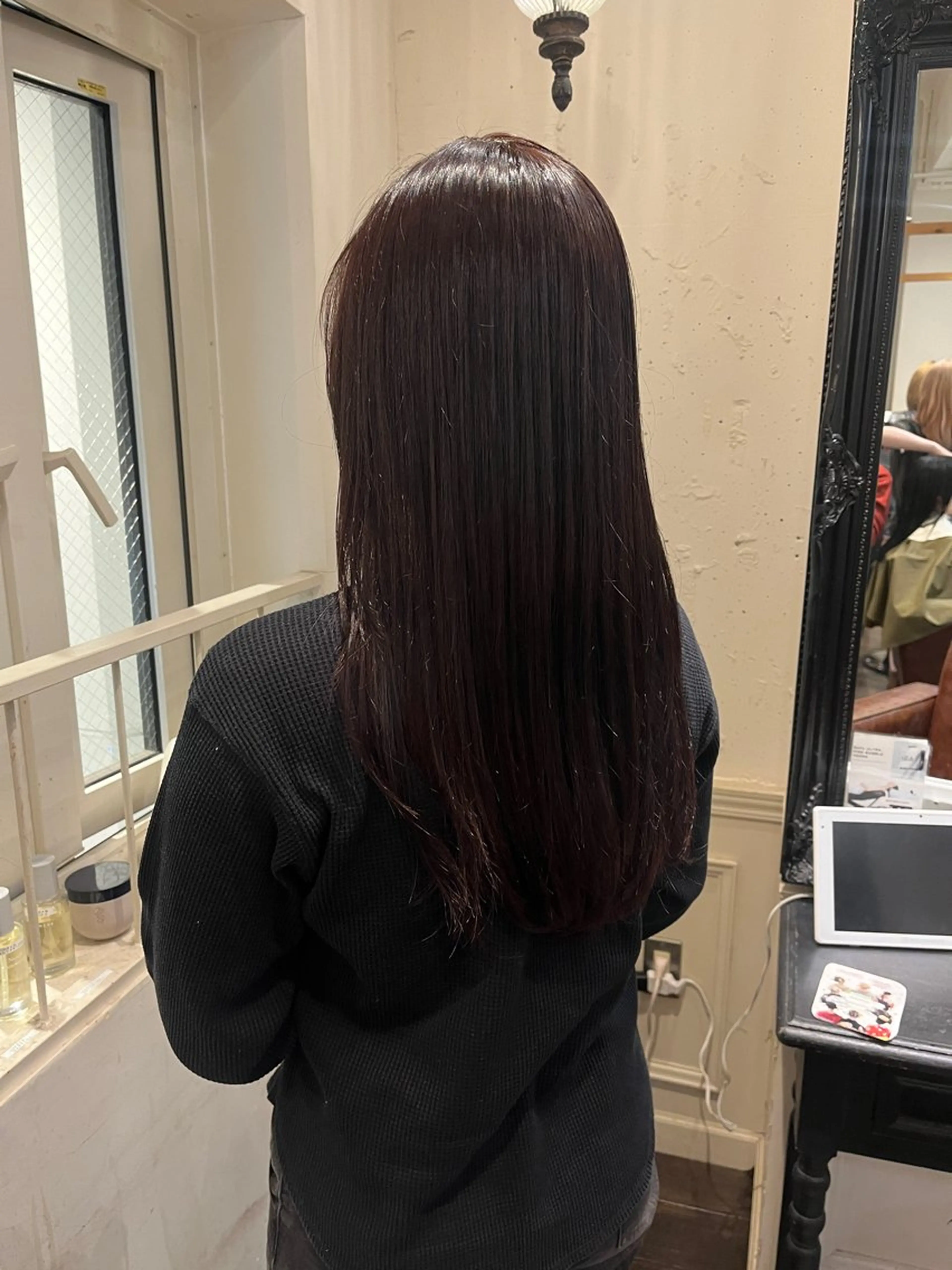 カラー レッドカラー 竹内 穂乃佳のヘアスタイル