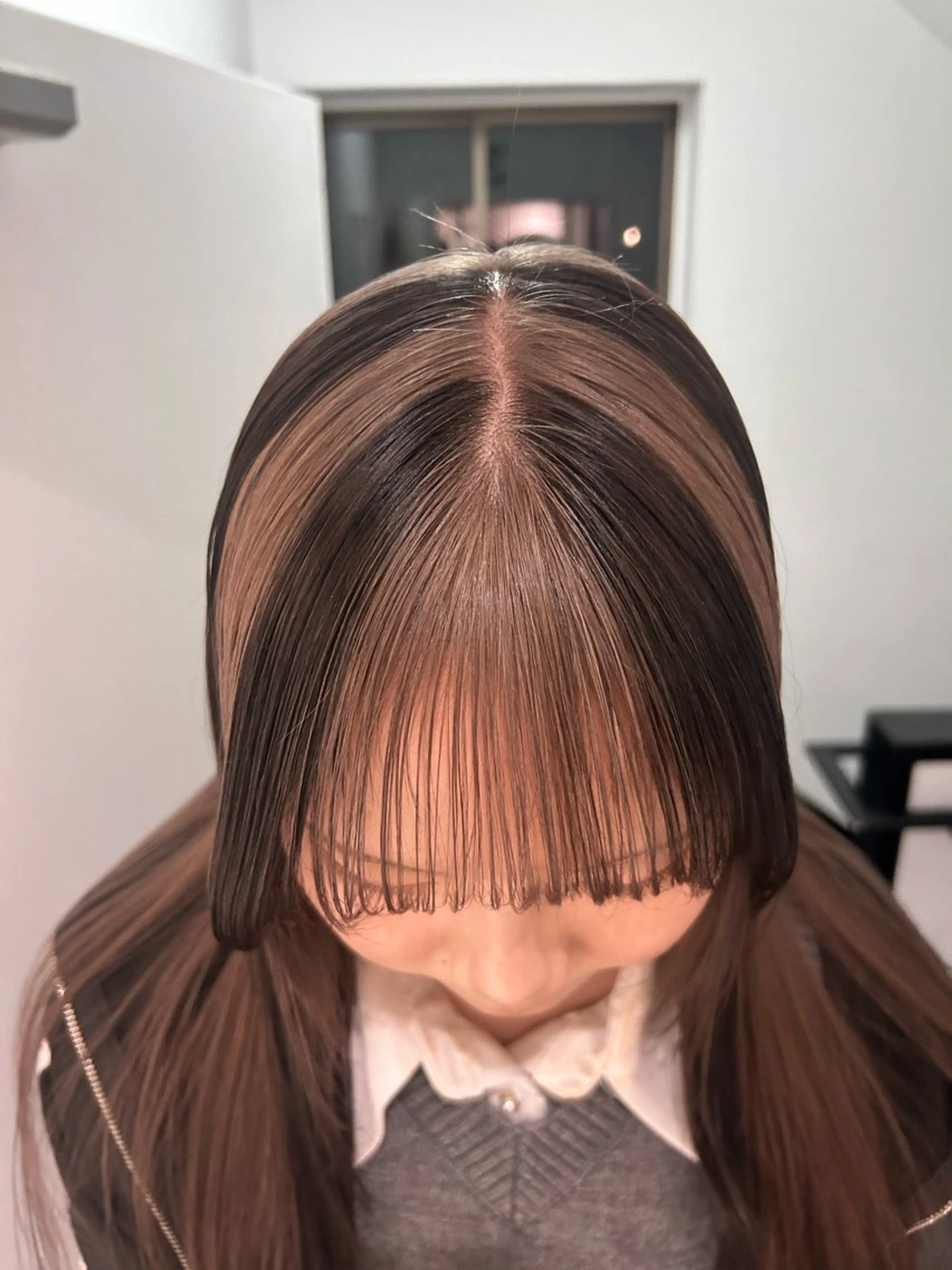 ロング カラー 黒髪 デザインカラー グレージュ ヘアカラー トリートメント ひかり HAZELのヘアスタイル