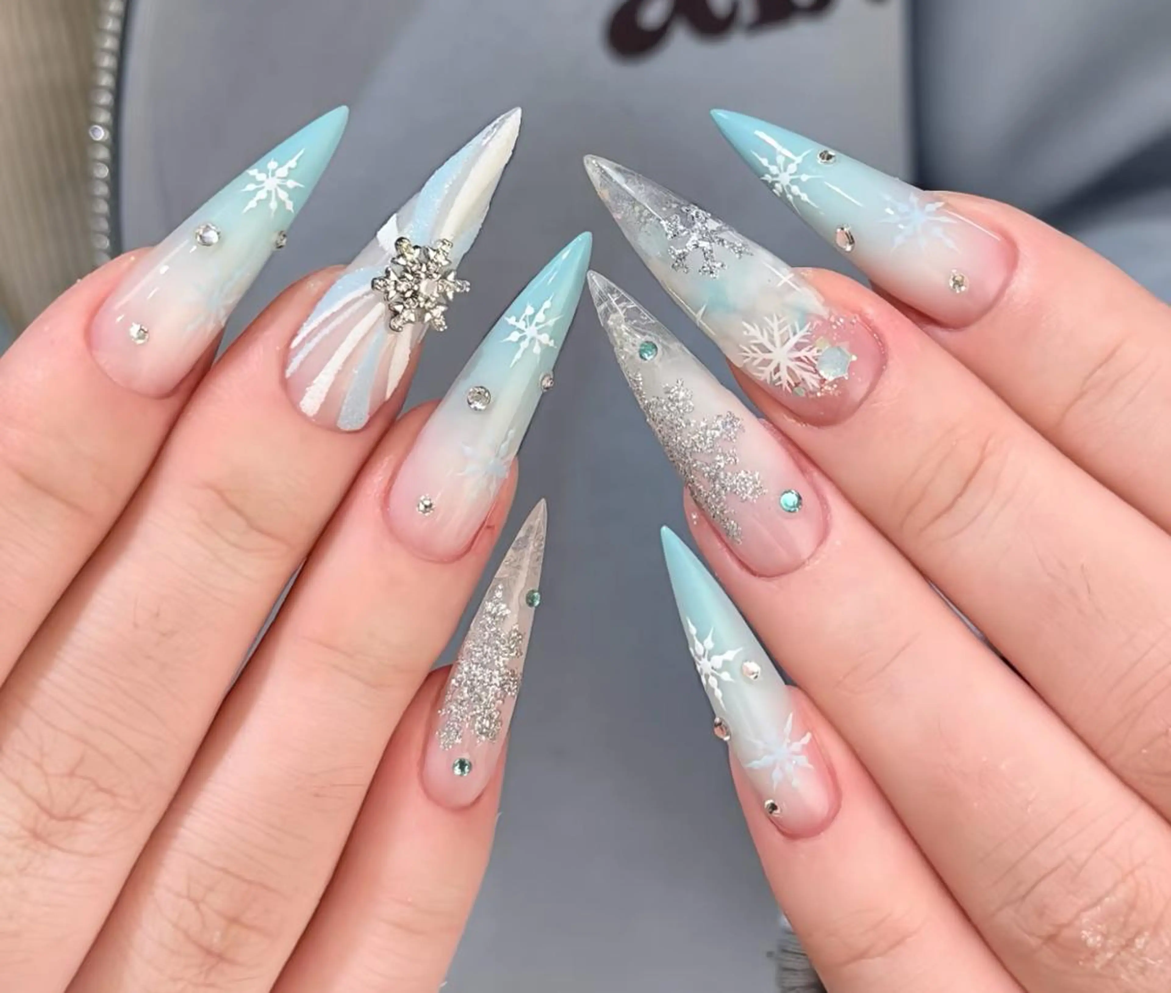 ネイル ハンドネイル 🎀 NaNa_nailのネイルデザイン