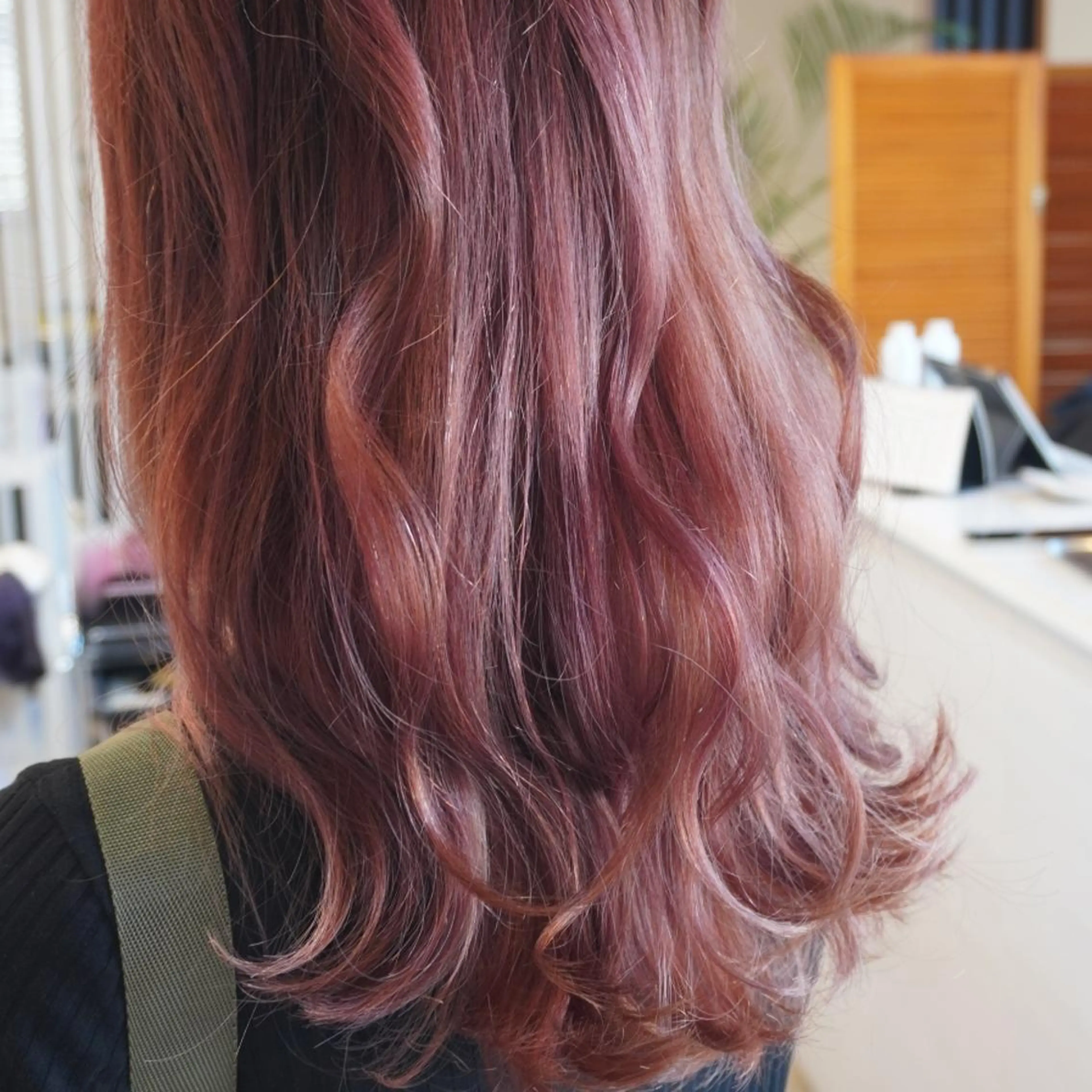 カラー ピンクカラー Art Pure 松井のヘアスタイル