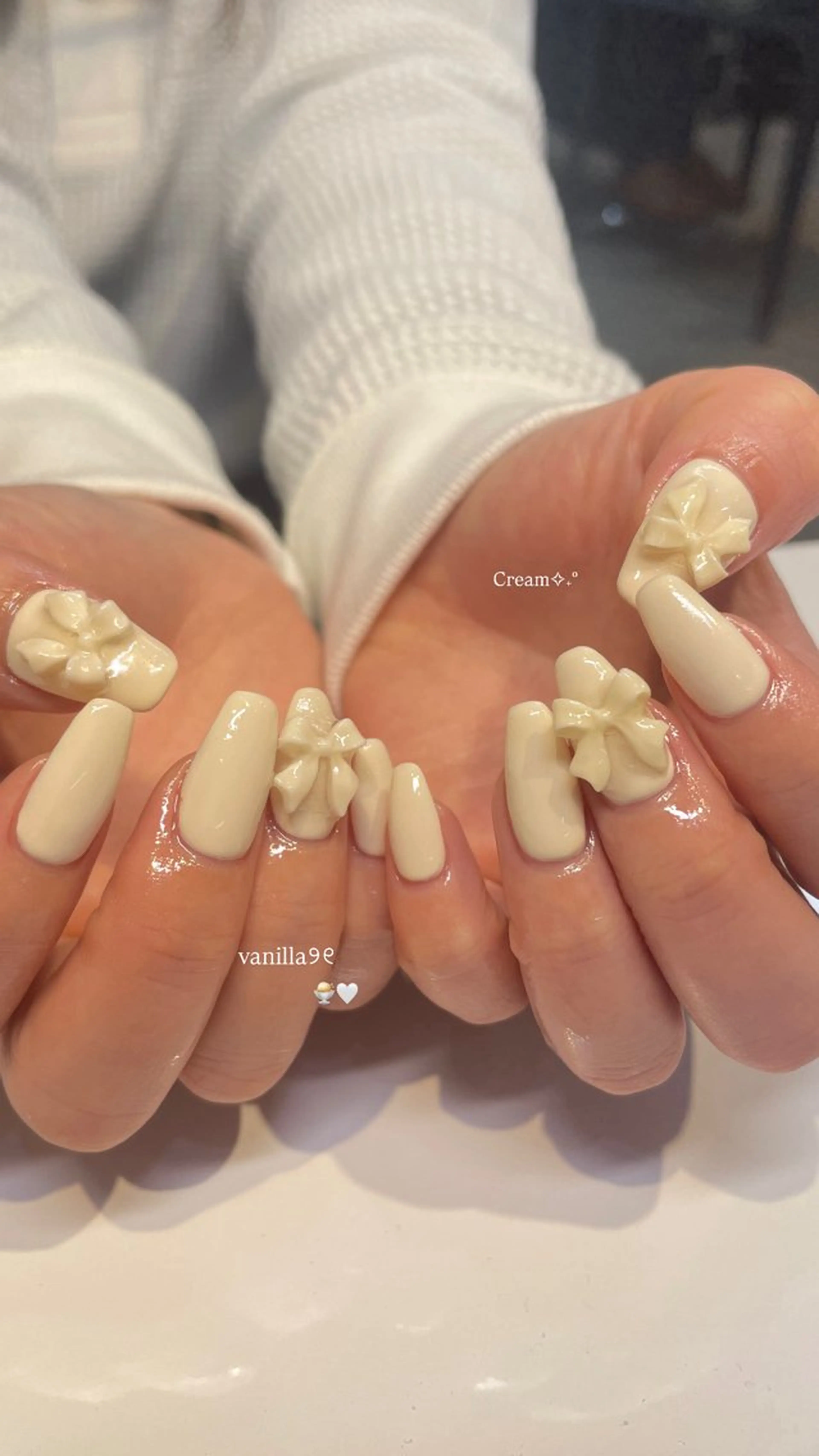 ミディアム Aki ୨୧のネイルデザイン