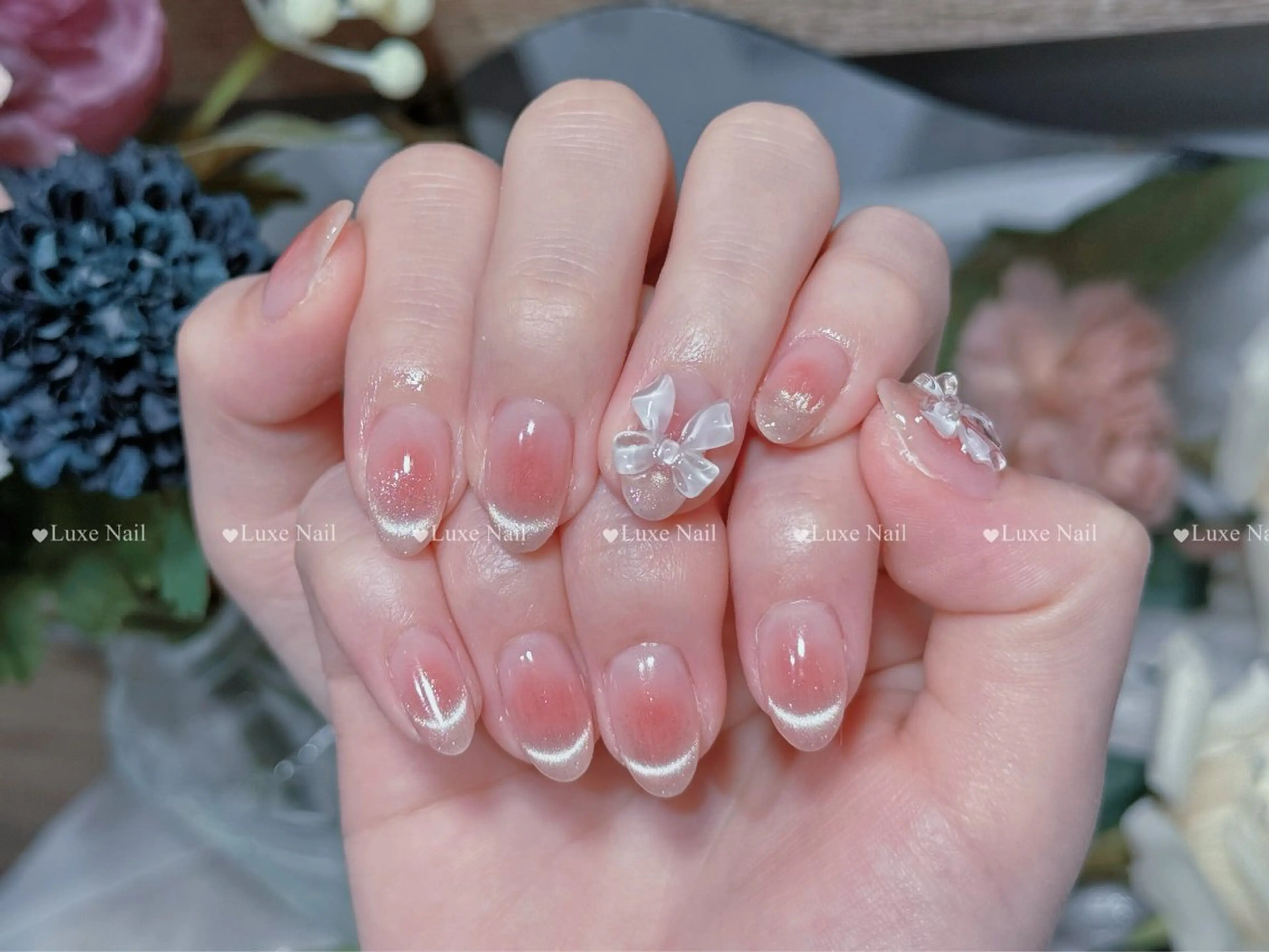 ネイル フラッシュネイル フットネイル フレンチネイル ジェルネイル ガラスフレンチ ハンドネイル Luxe Nail Salonのネイルデザイン