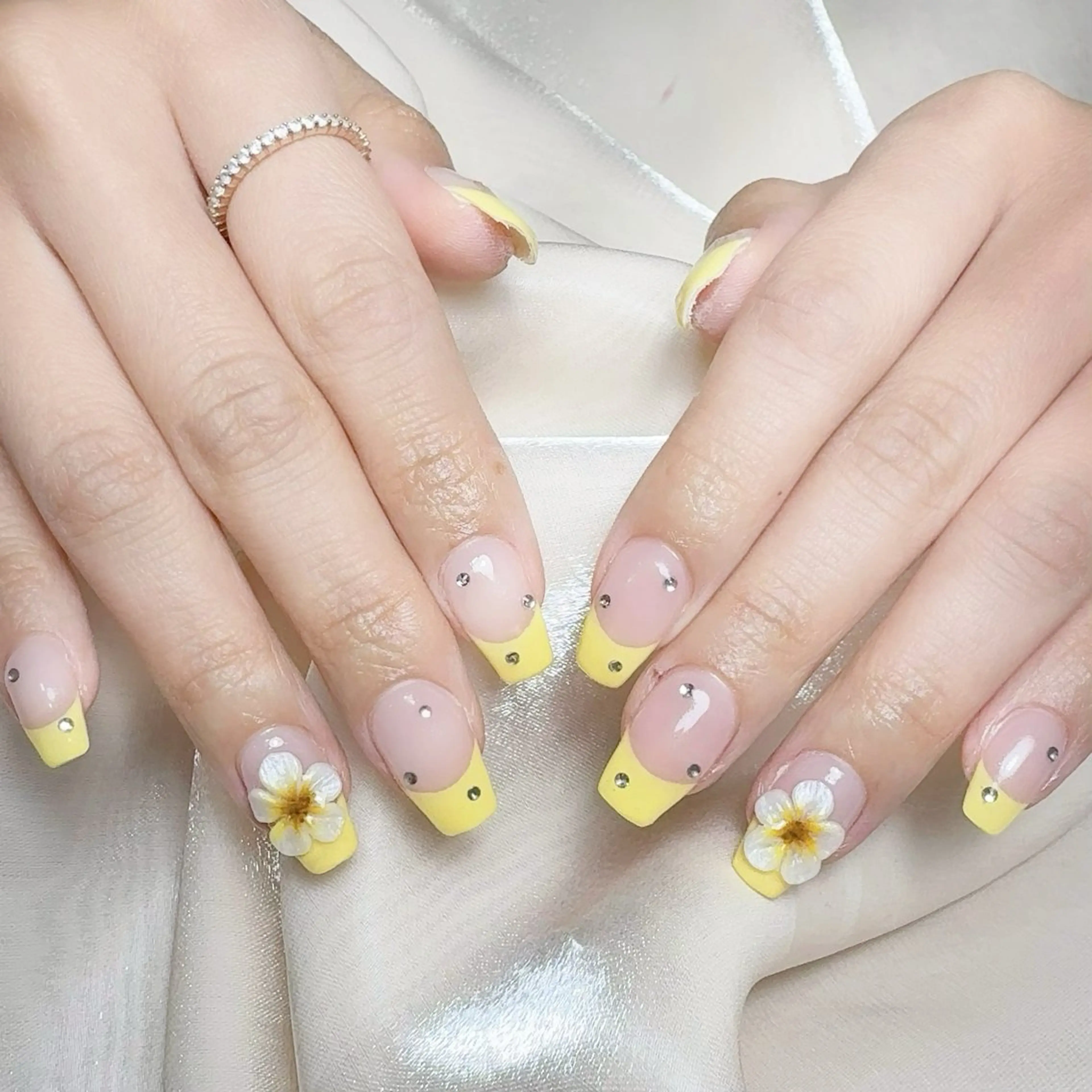 メンズ ネイル メンズ韓国風 アートネイル オーロラネイル ガーリー キラキラネイル ハンドネイル Nail salon 木にいるのネイルデザイン