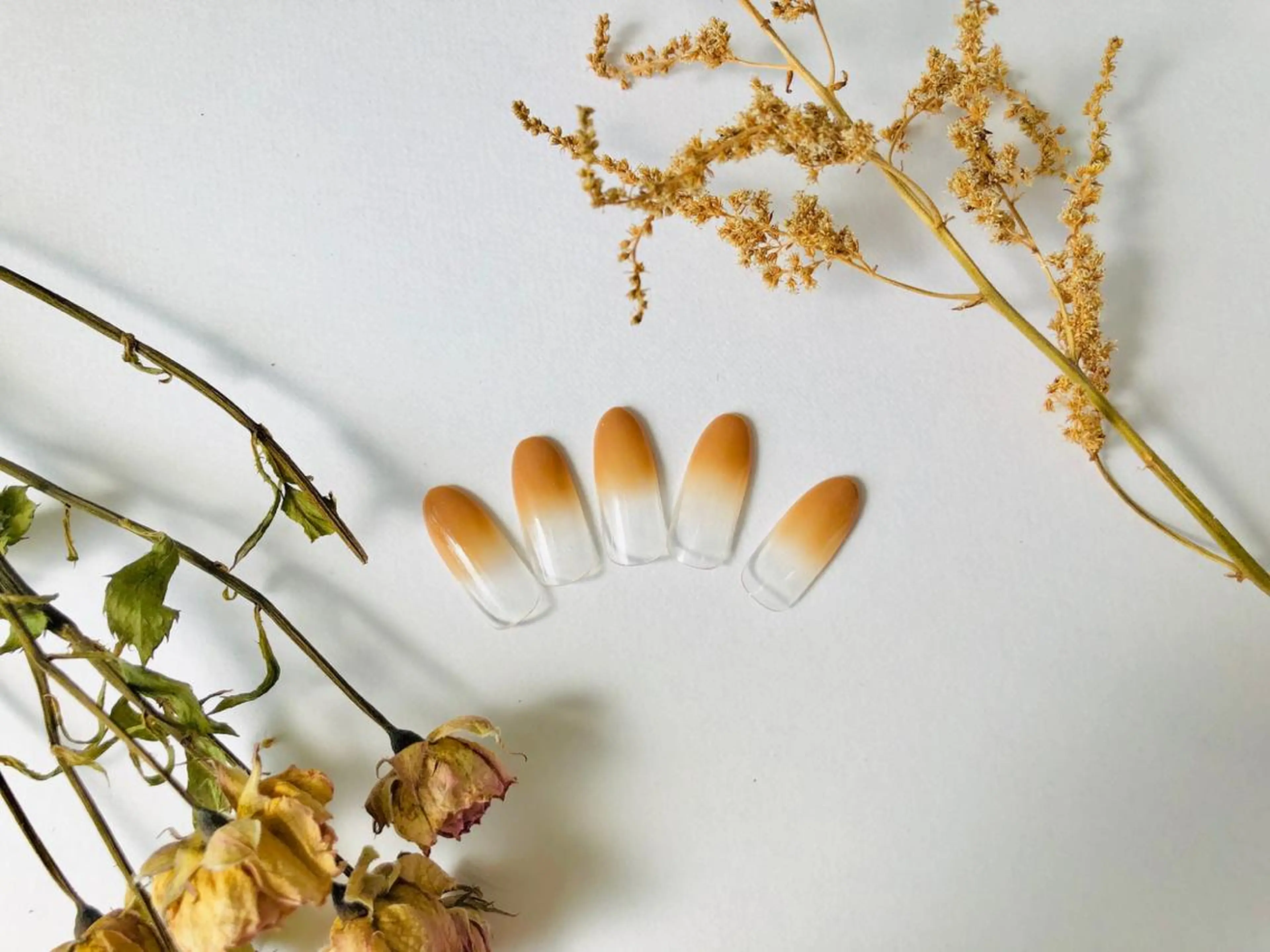 ネイル STELLAR beauty salon所属・STELLAR 天六店のネイルデザイン