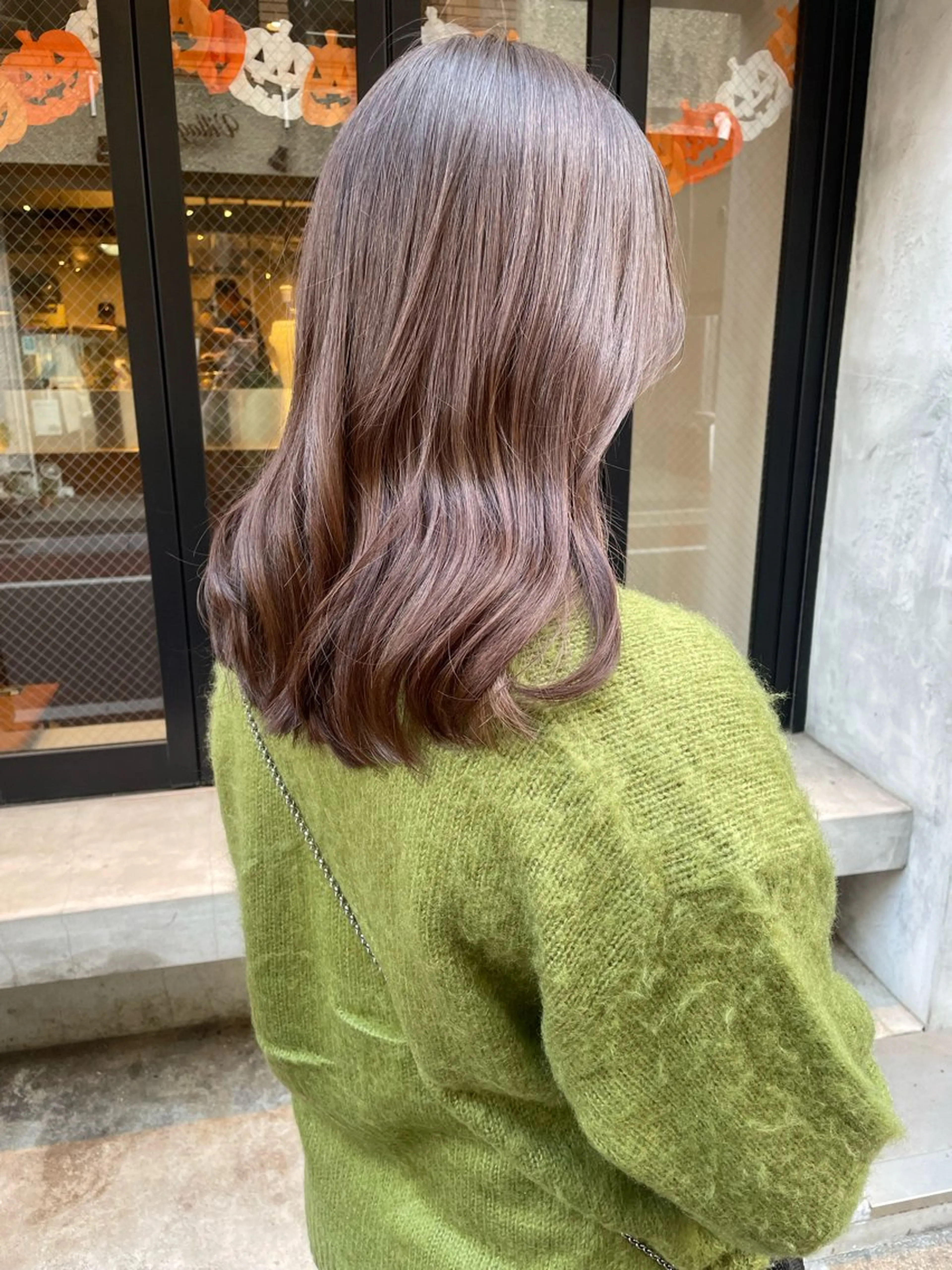 ミディアム カラー カット ヘアカラー トリートメント 🩰オリーブ/ ベージュ松本咲花🩰のヘアスタイル