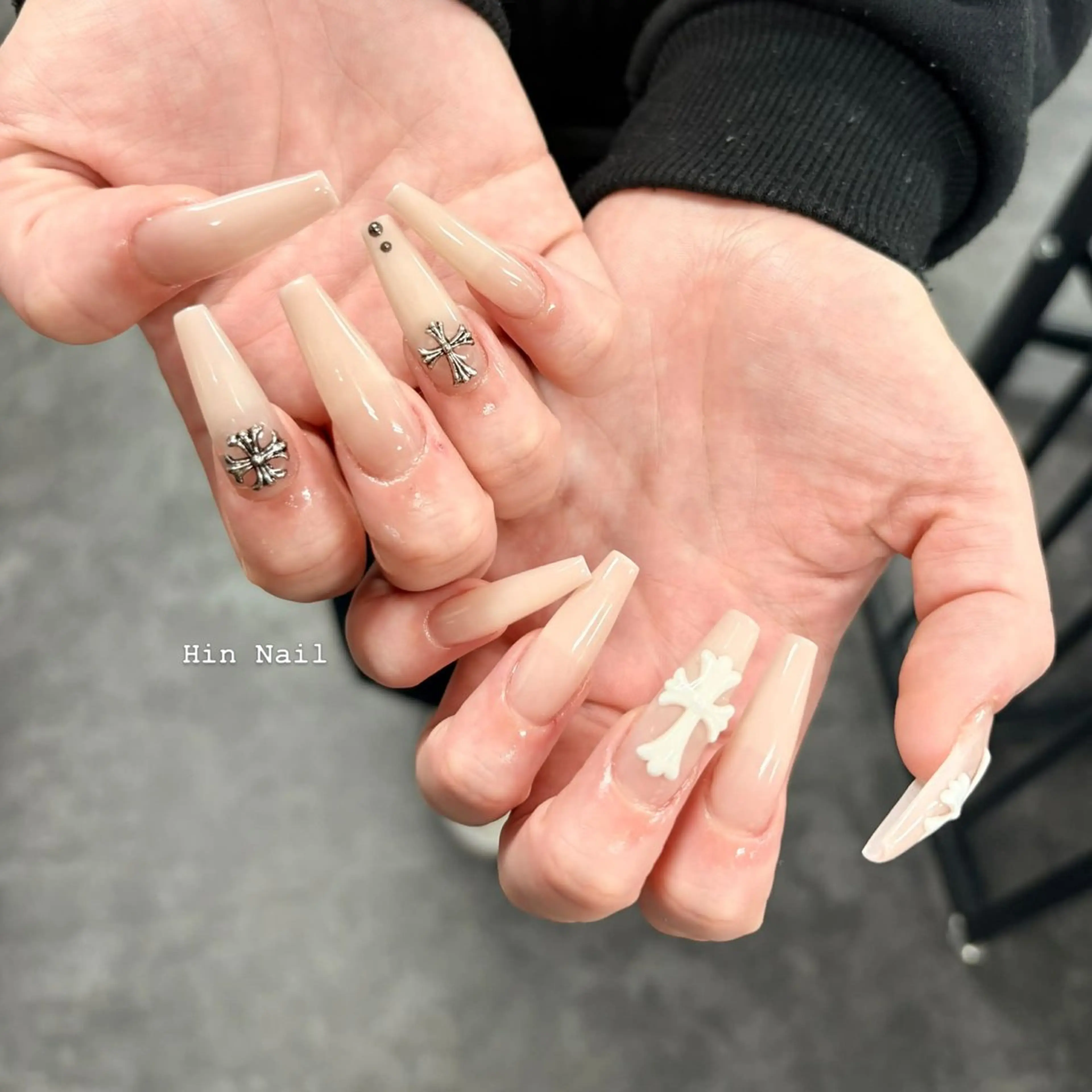 ネイル ハンドネイル HIN NAILのネイルデザイン