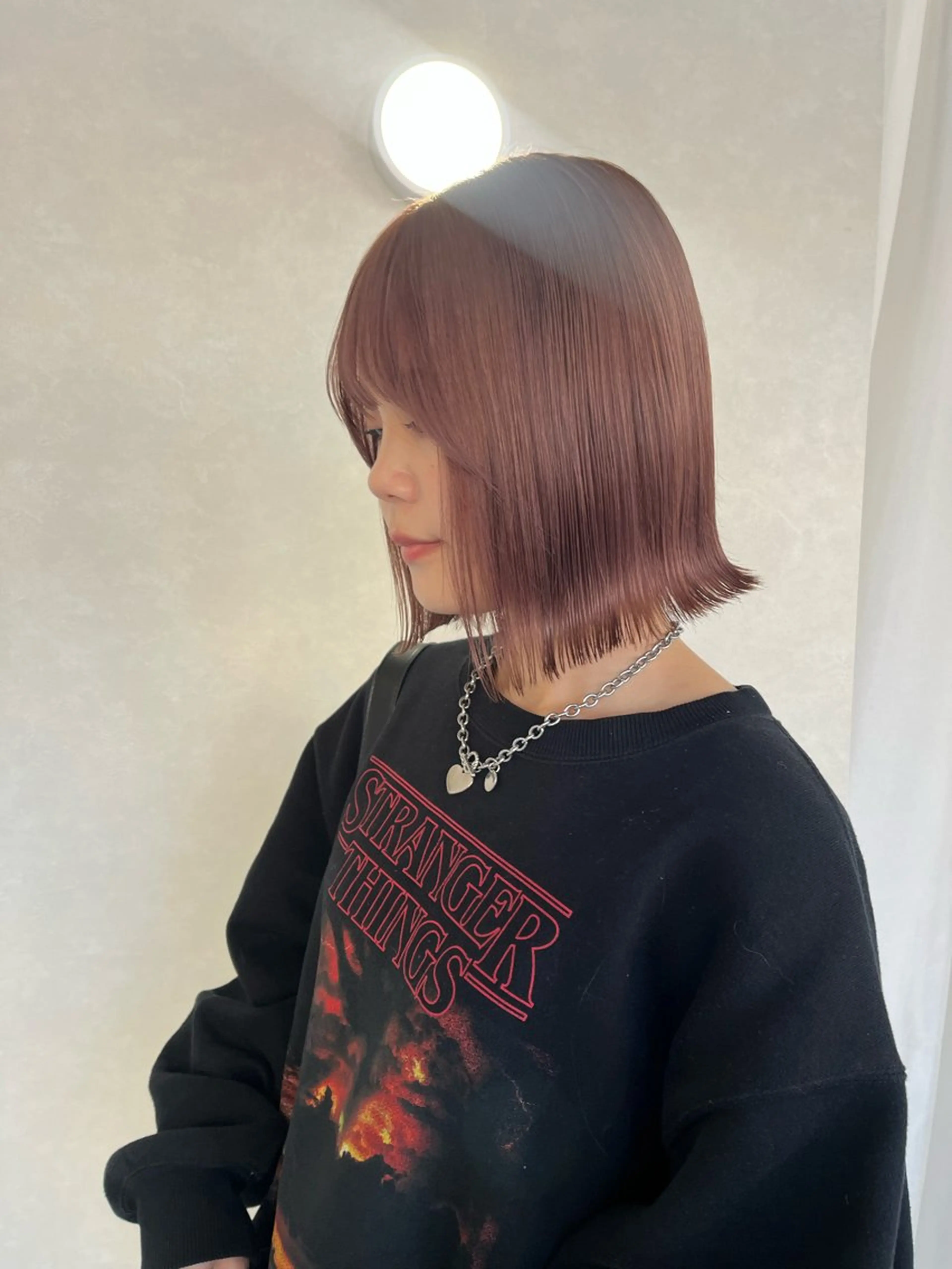 ミディアム カラー ベージュカラー ピンクカラー ピンクベージュ カット ヘアカラー 長山 茉白のヘアスタイル