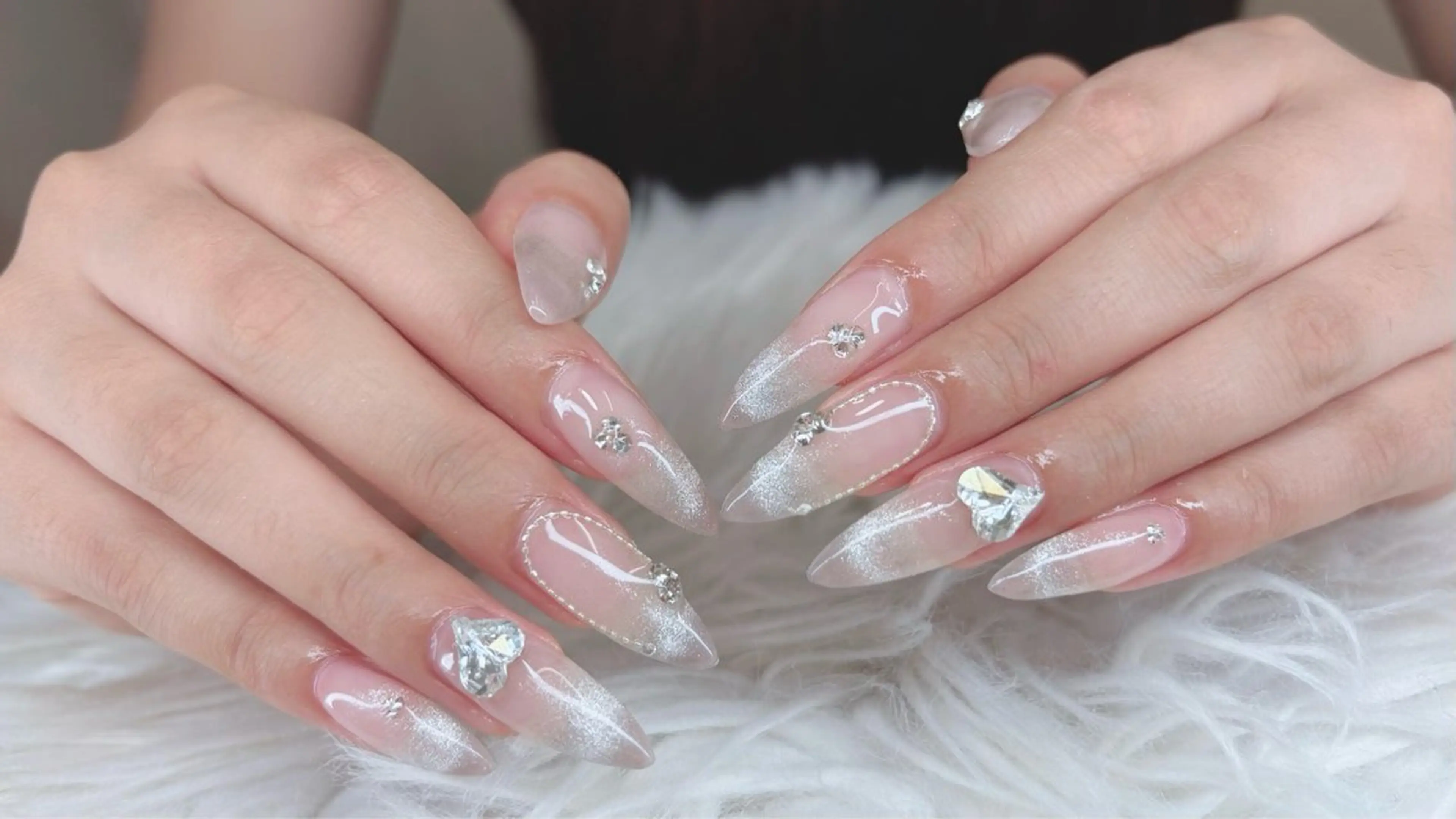 ネイル オーロラネイル ブルー チークネイル フットネイル フレンチネイル Haru Kaori 渋谷のネイルデザイン