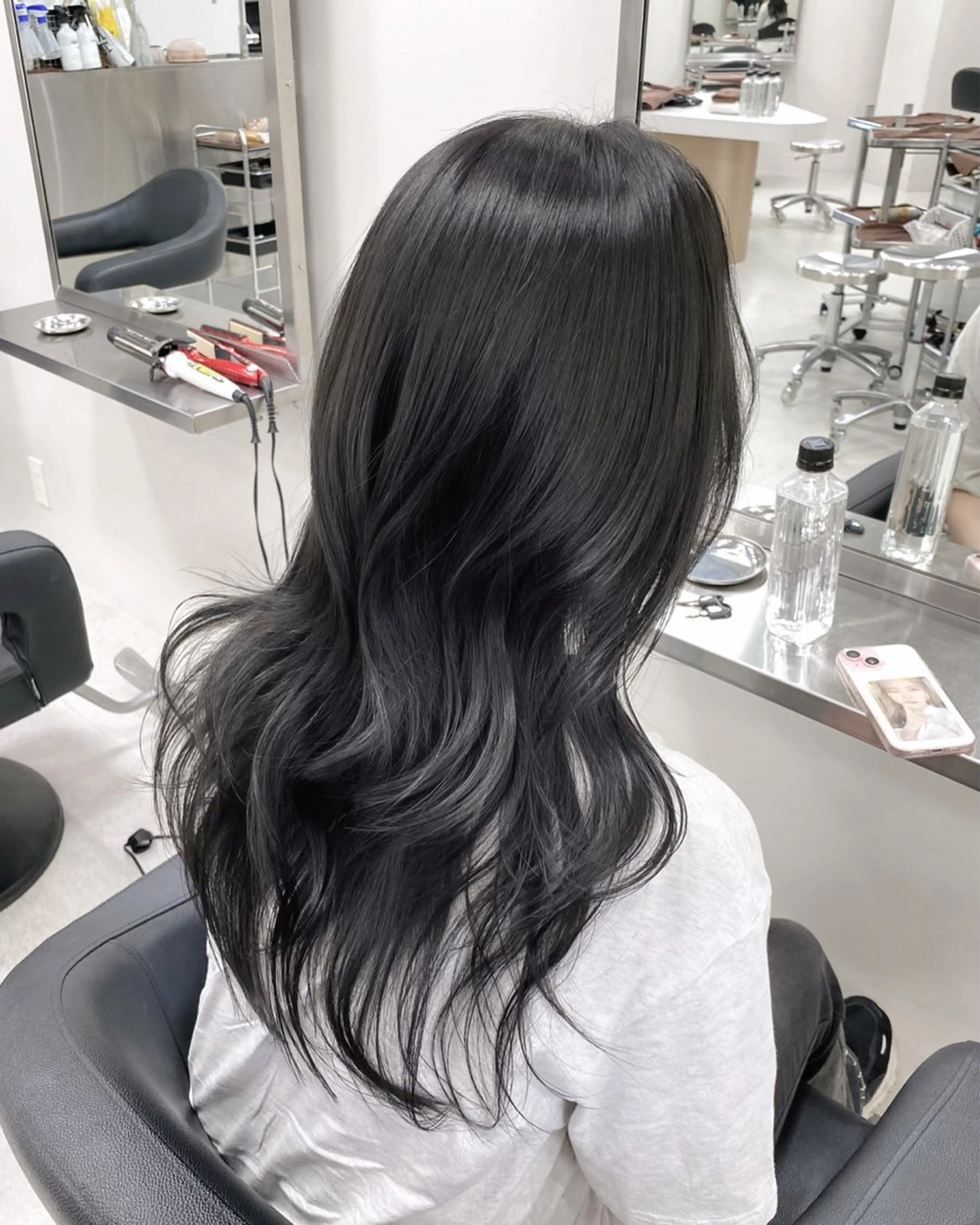 セミロング カラー ヘアアレンジ ベージュカラー ブリーチ ブラウンカラー 透明感カラー ダークグレー 赤み消し🫧韓国ヘア 🫧藤岡誠也のヘアスタイル