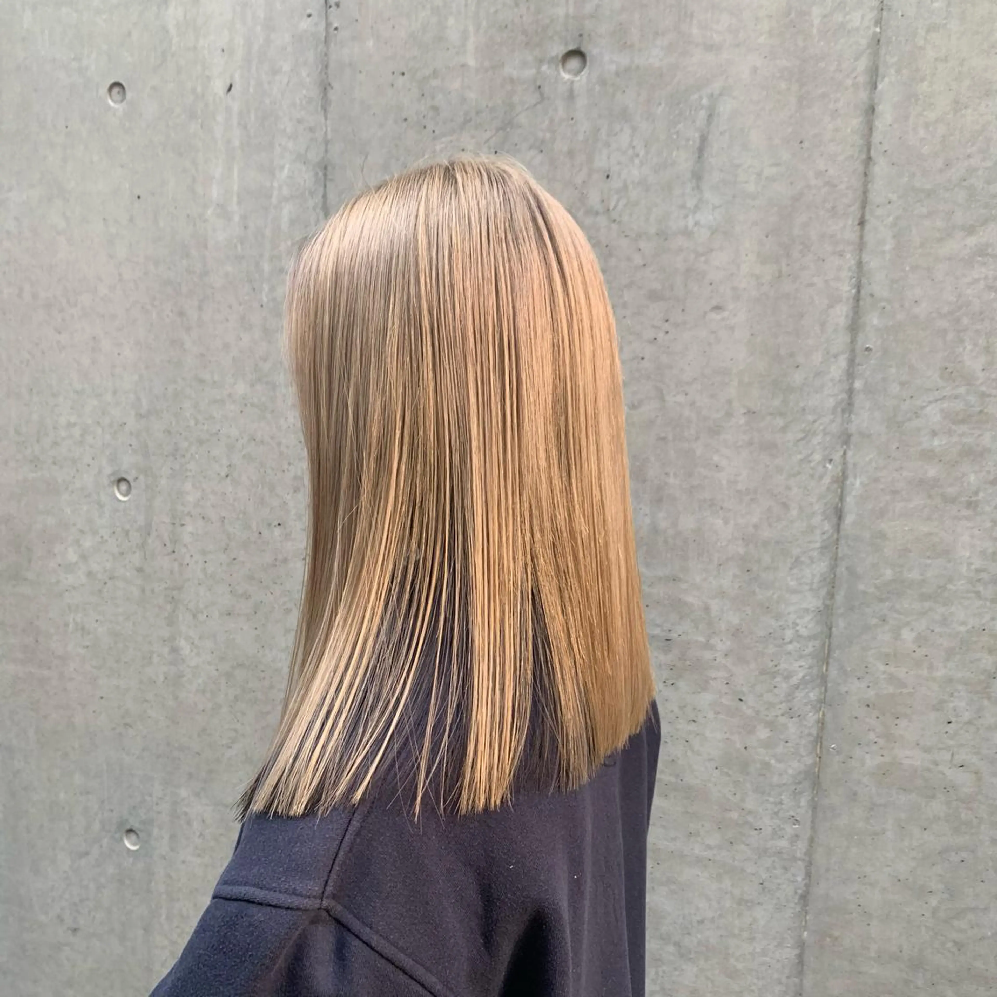 セミロング カット ヘアカラー 柳川沙羅 🌿透明感カラーのヘアスタイル