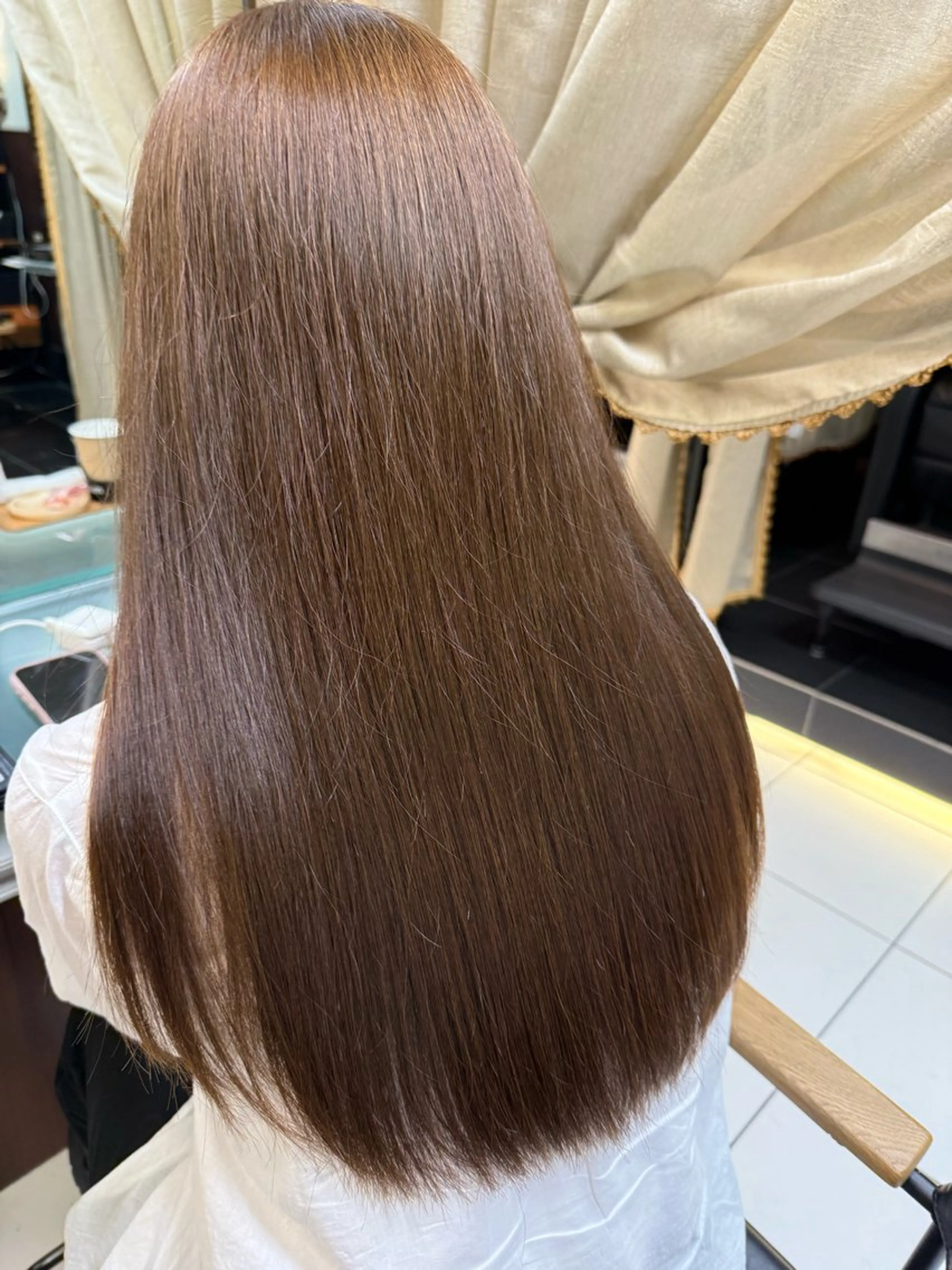 ロング カラー ベージュカラー 透明感カラー オリーブベージュ 💧艶髪ストレート ✨ロング/府川直樹のヘアスタイル
