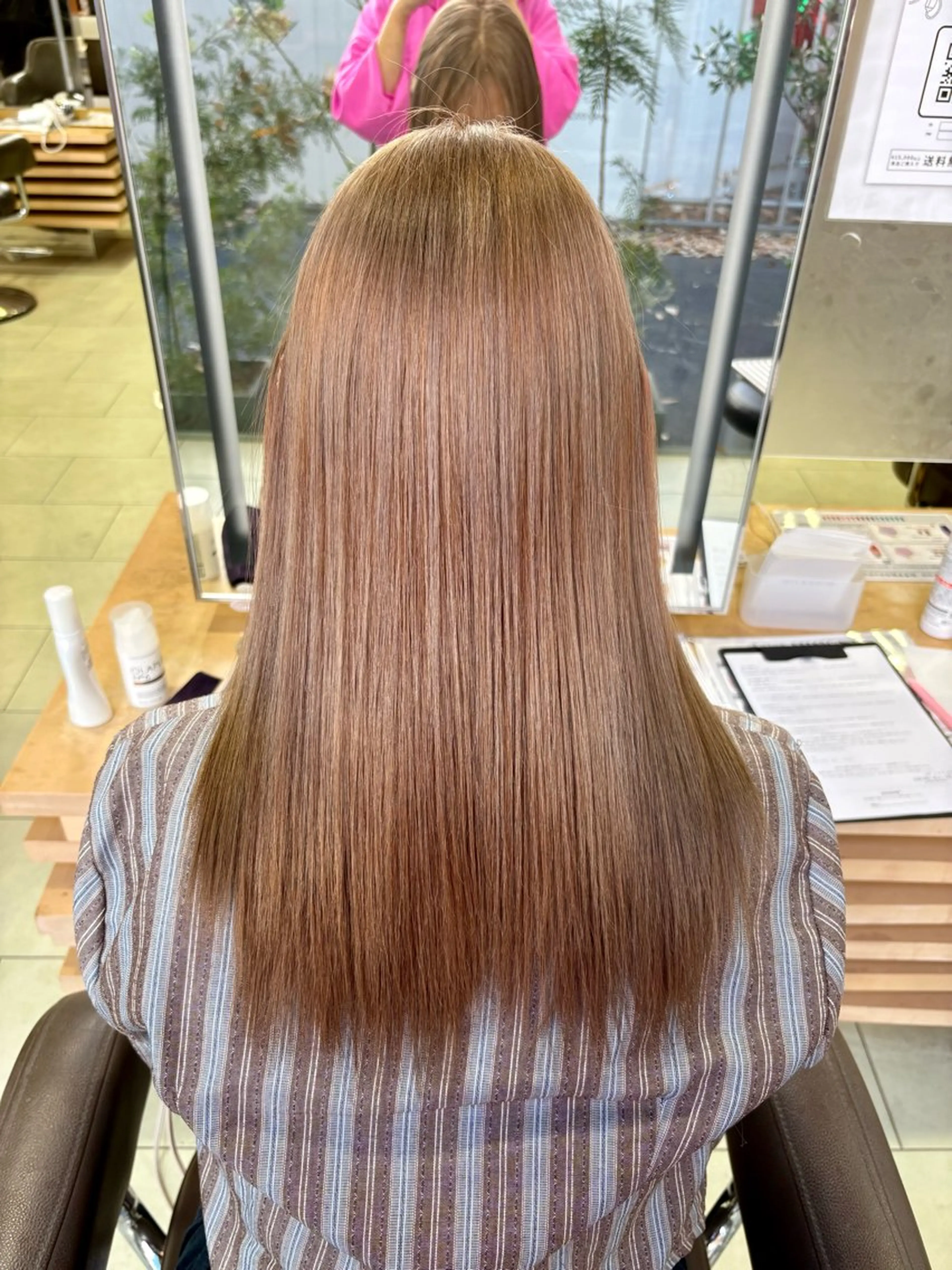 セミロング カラー ヘアカラー airi🌺カラー /特殊ヘア⛓️🖤のヘアスタイル