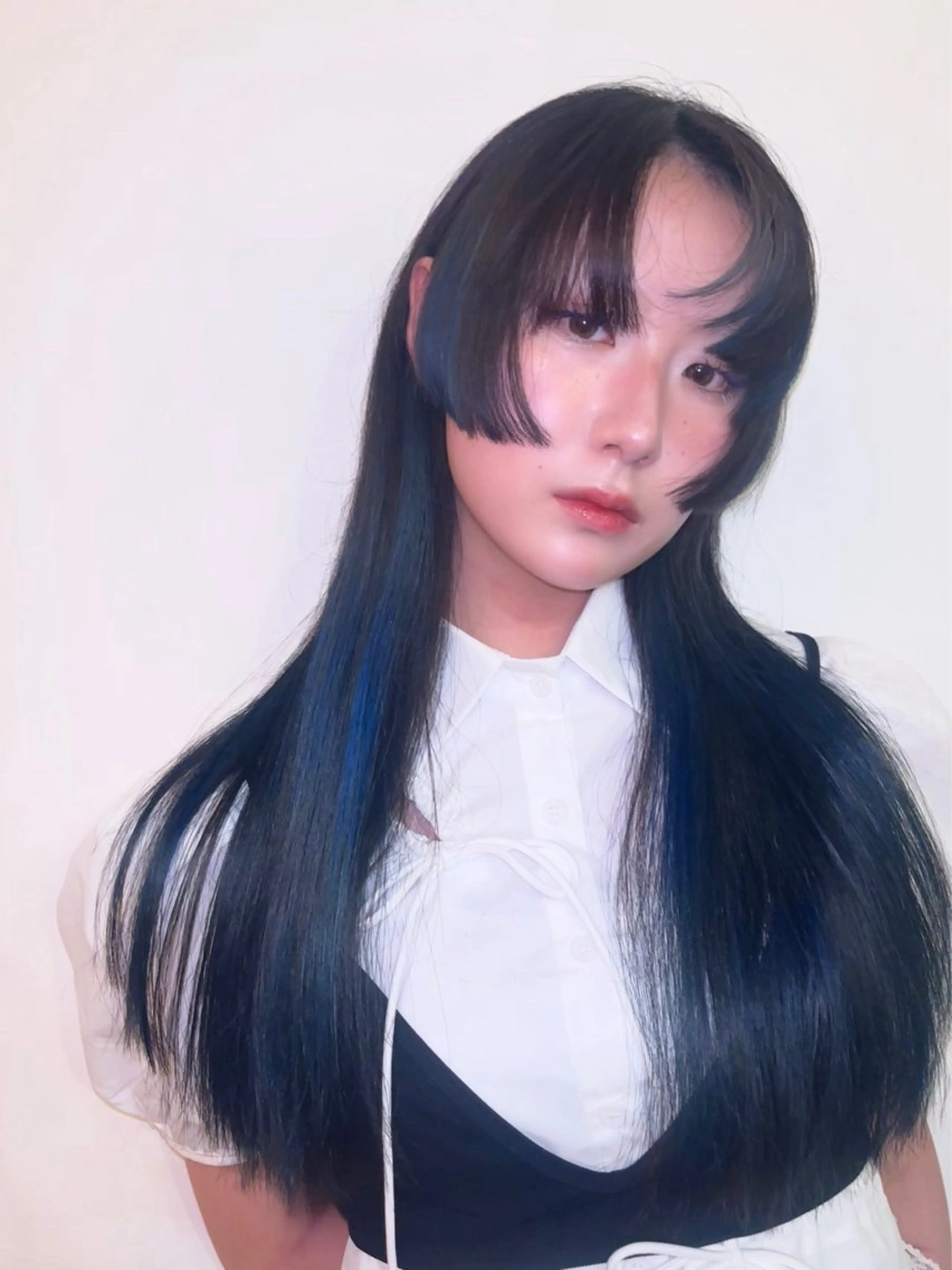 ロング カラー ブリーチ RiSA ★のヘアスタイル