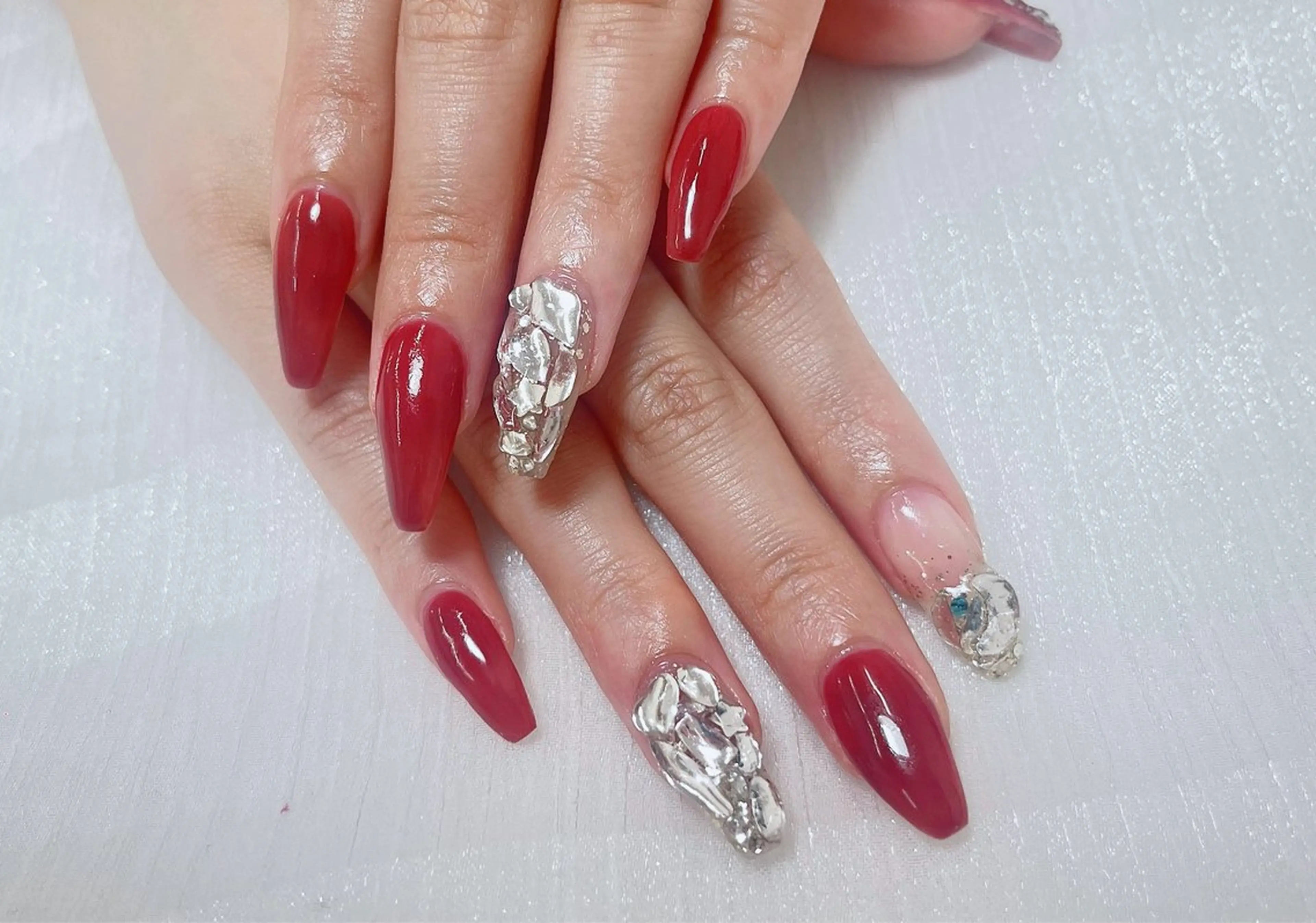 ネイル y‘s SALON所属・ト トのネイルデザイン