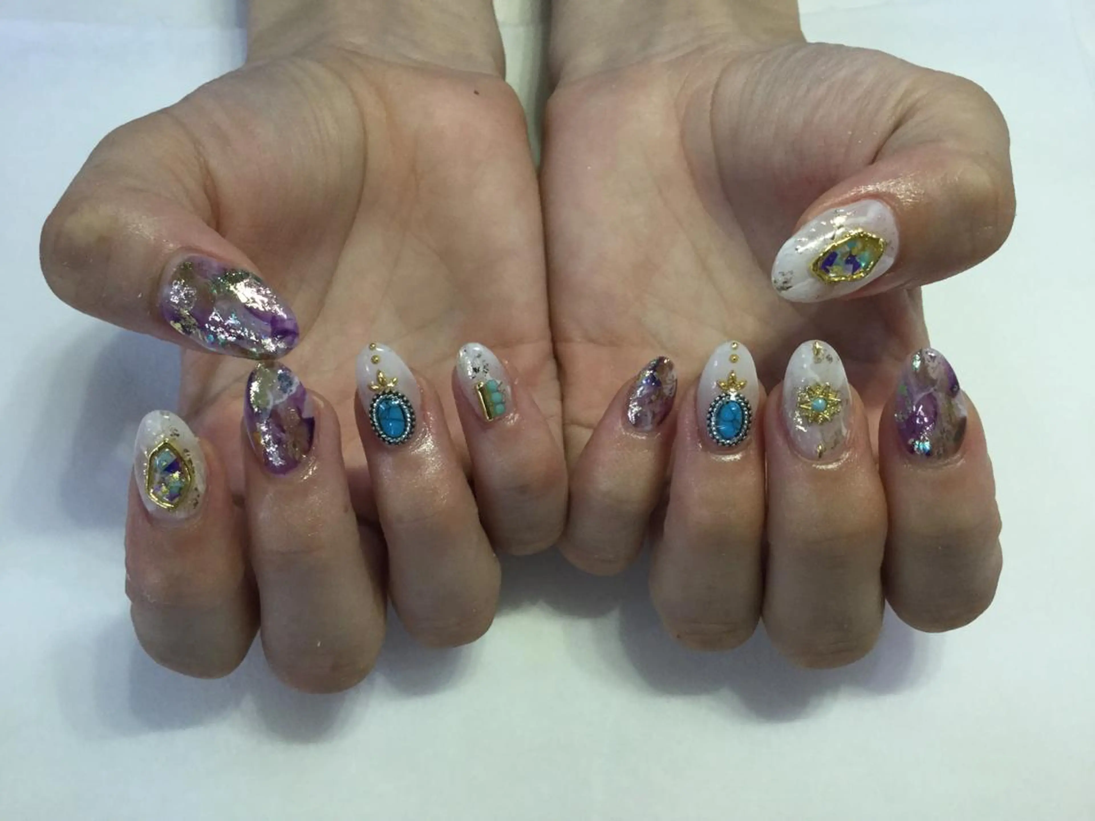 ネイル ハンドネイル 💎🐰 saki. m 🐰💎のネイルデザイン