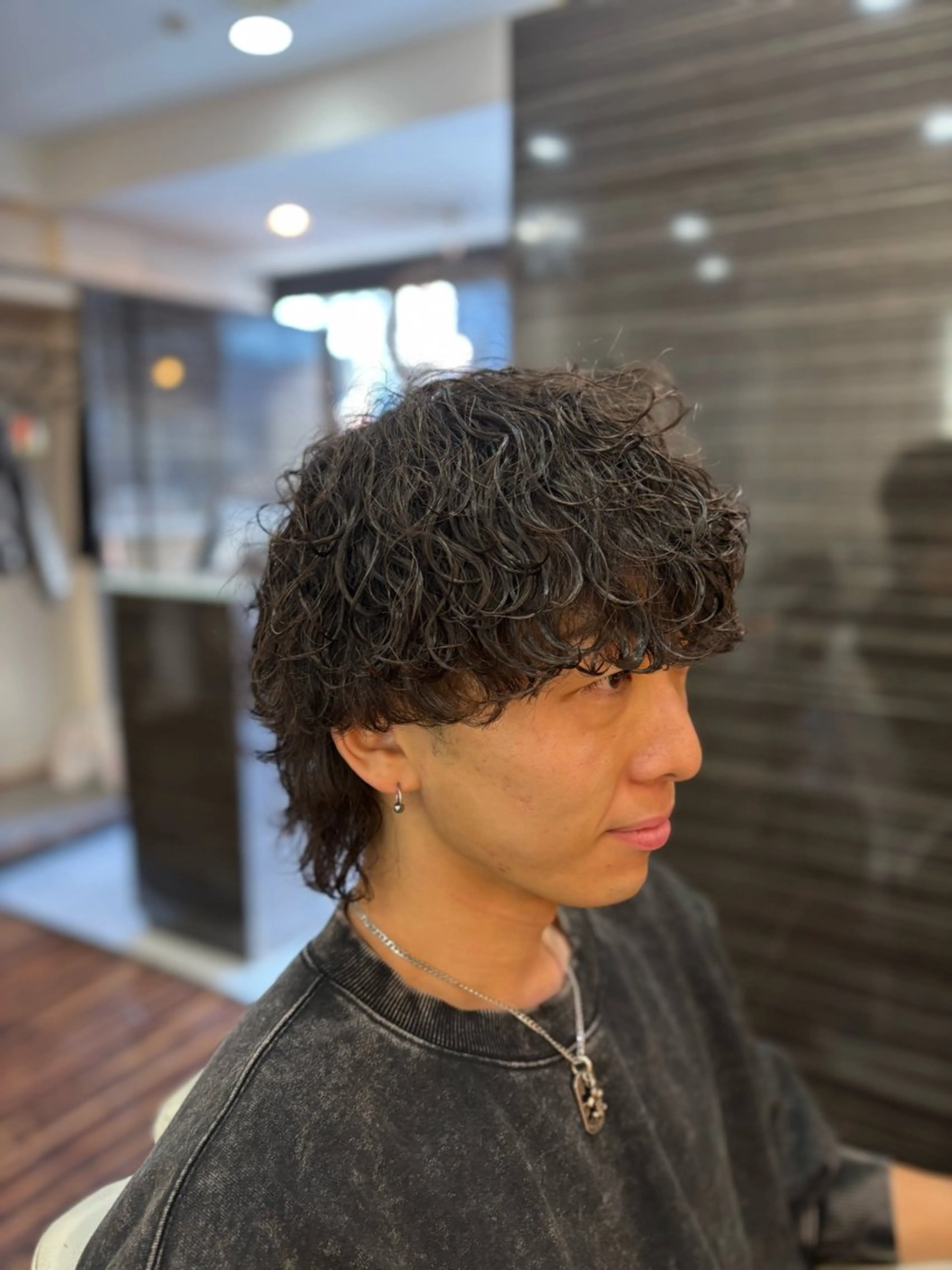 パーマ 川名 利器のヘアスタイル