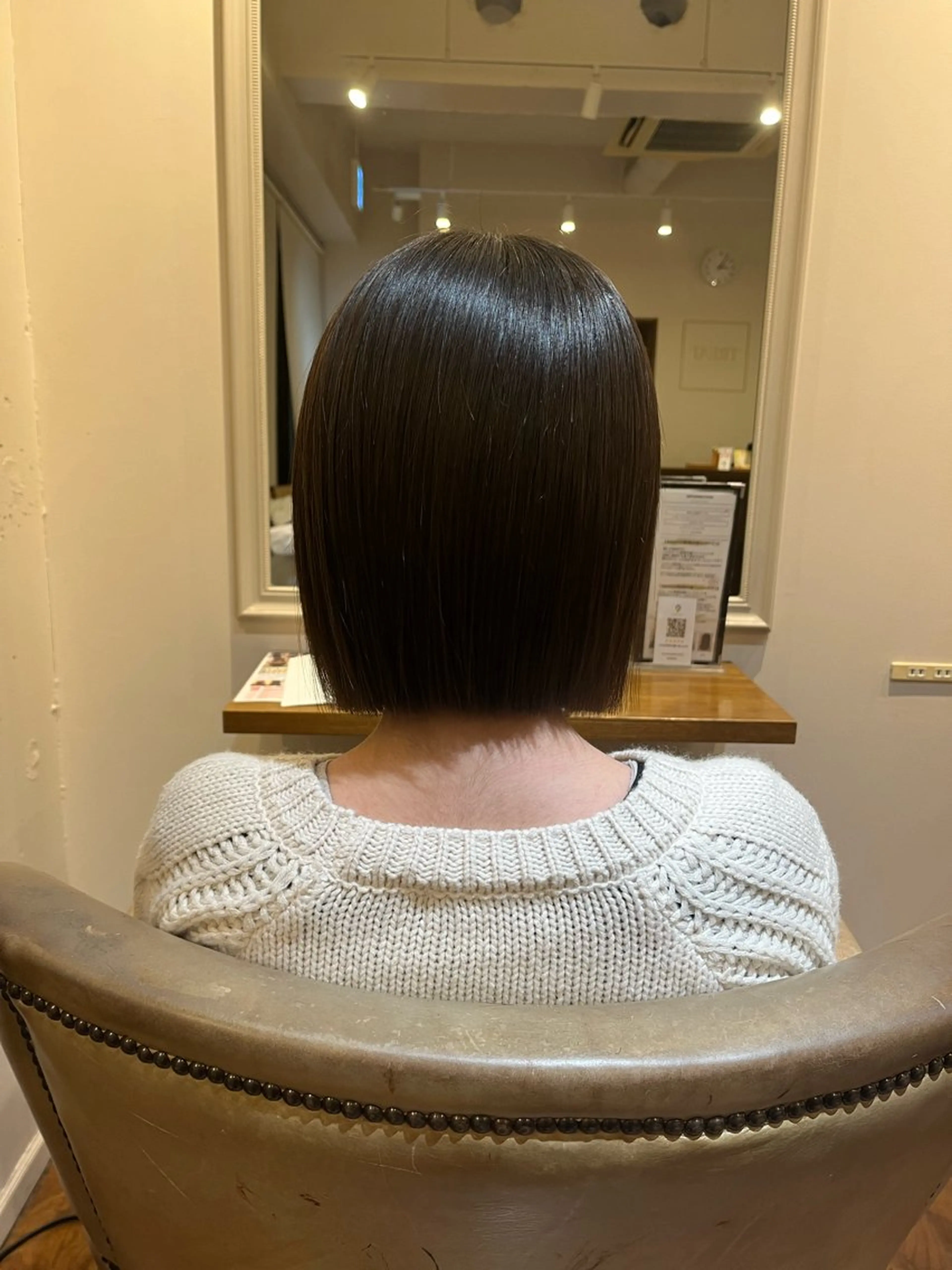 ミディアム 切りっぱなしボブ ボブ 齊藤 萌のヘアスタイル