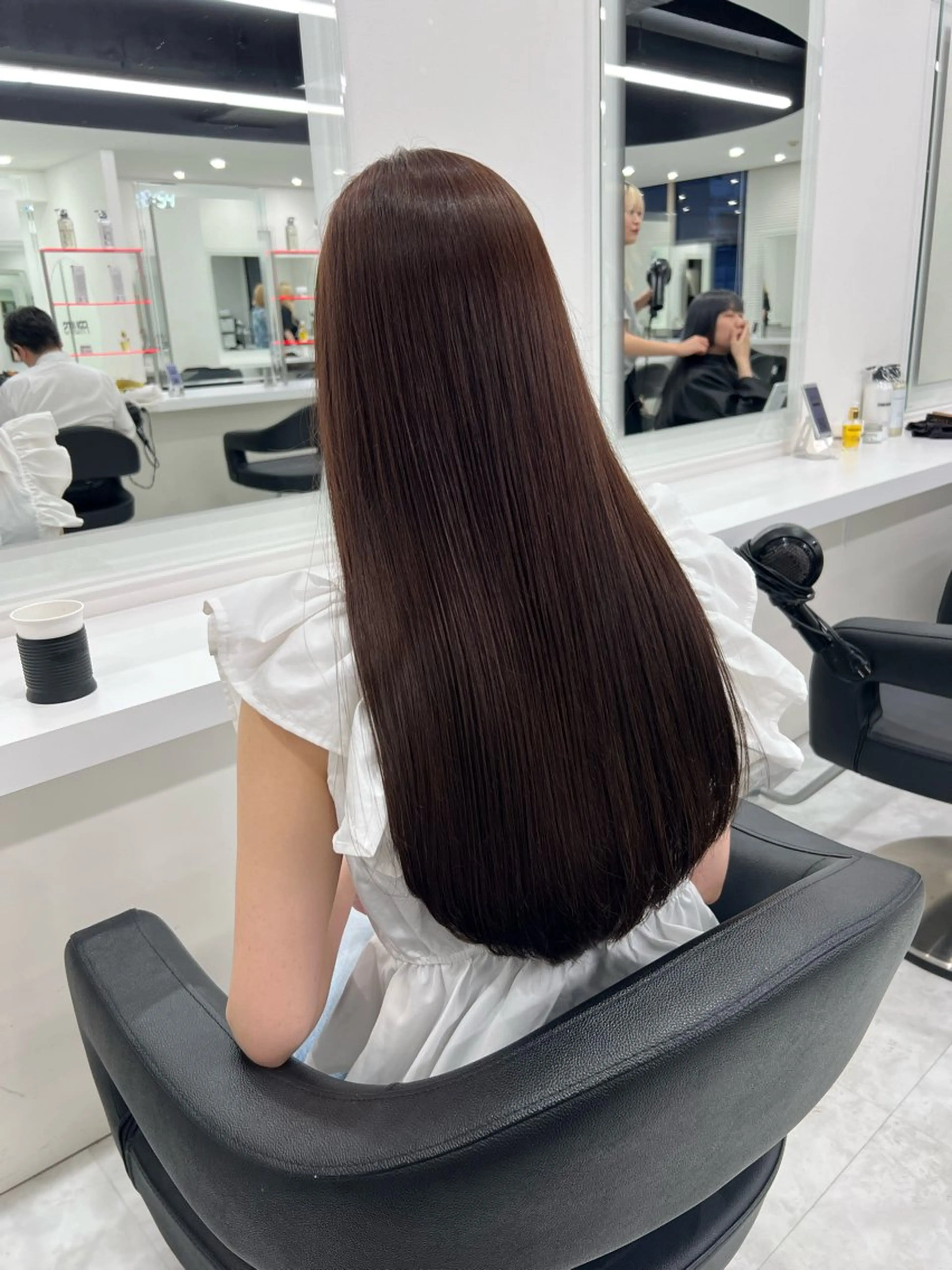 ロング カラー 透明感カラー🫧 レイヤーカットのヘアスタイル