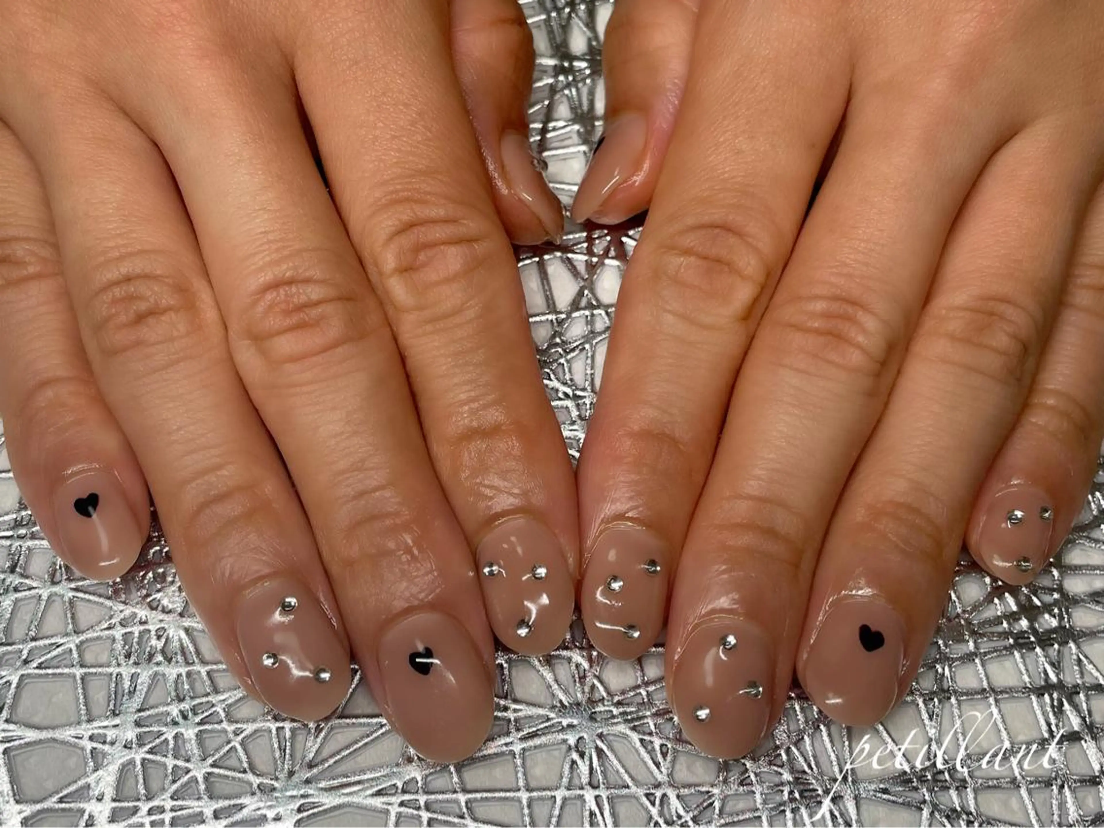 ネイル アートネイル ハート シンプルネイル petillant所属・nail salon petillantのネイルデザイン