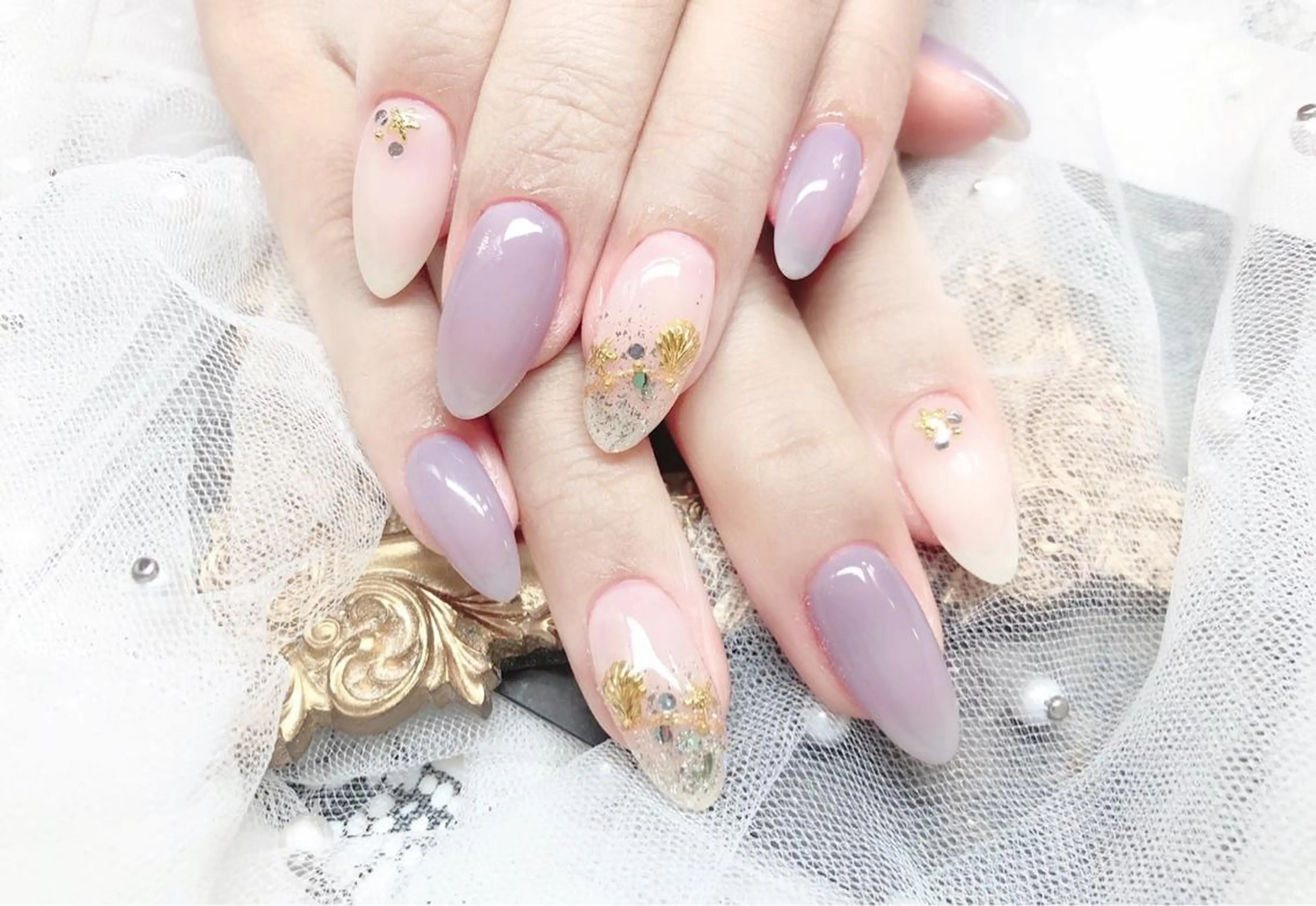 ネイル ハンドネイル マジック ミラーのネイルデザイン