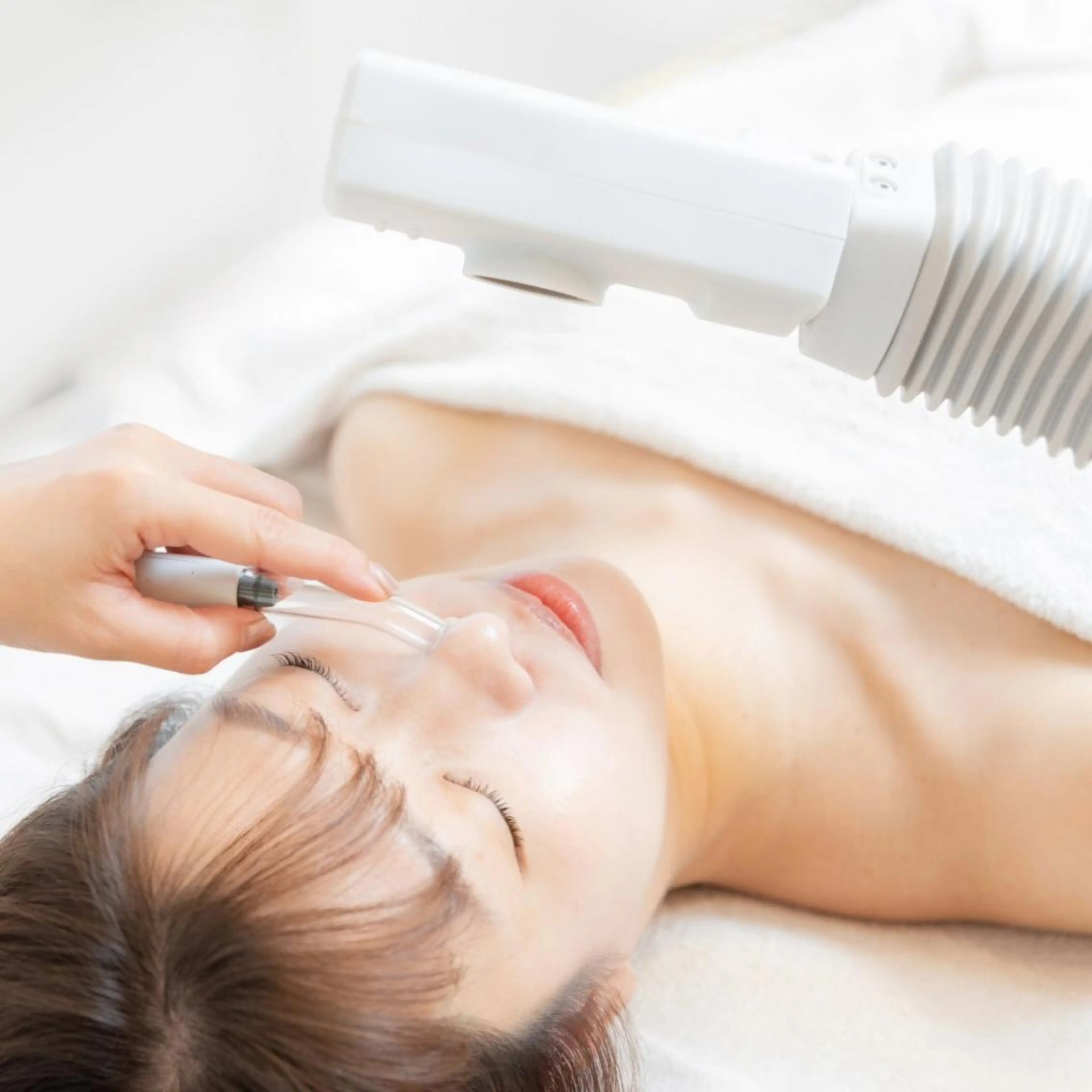 ぴかぴか👃✨【鼻の黒ずみ撃退コース❣️】小鼻の黒ずみ・ざらつき・角栓除去　#毛穴 #毛穴洗浄　16500円➡の写真